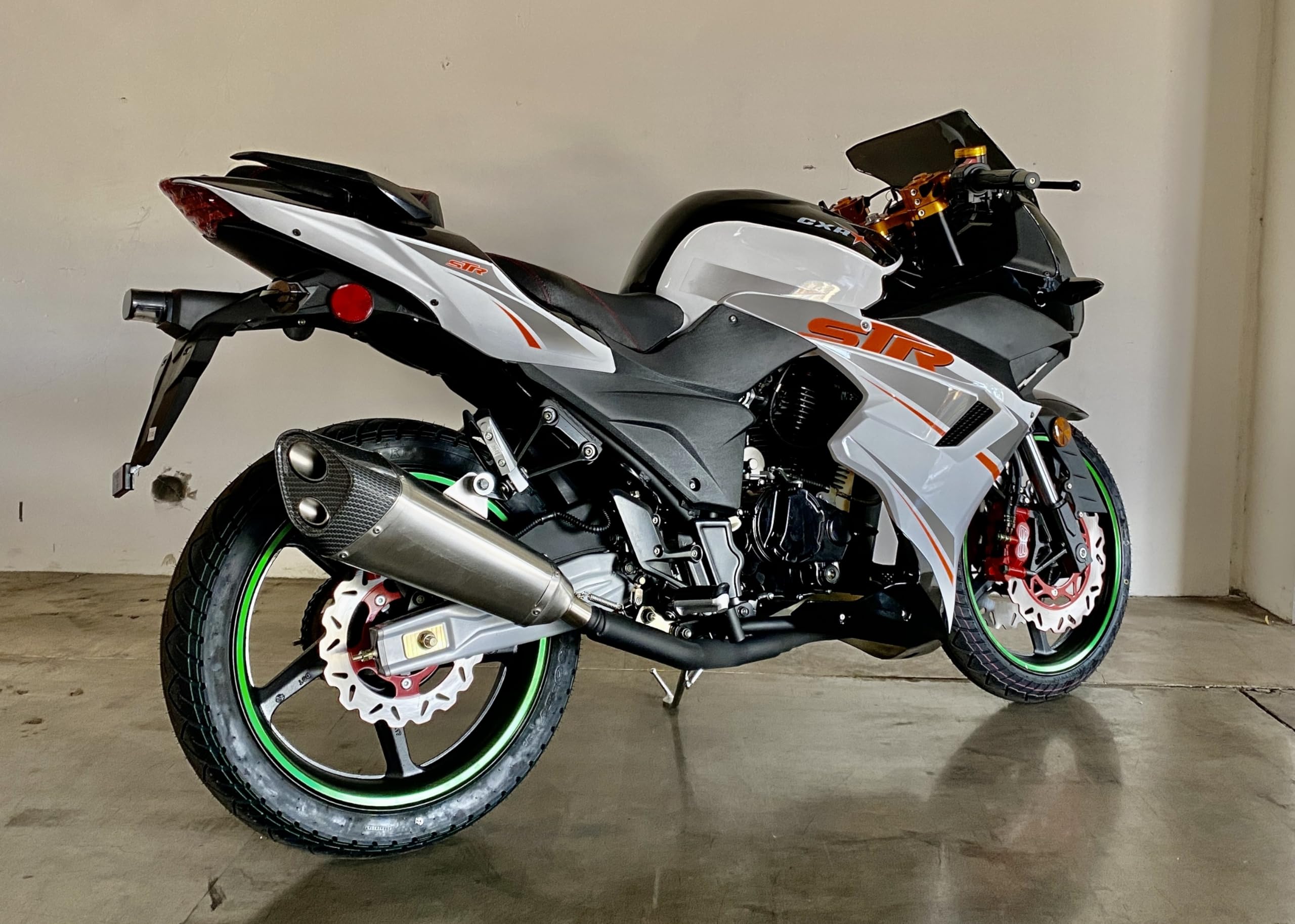 Venom X22R 250Cc Motorcycle | 5-Speed | CBR Sport Bike 250 | Full