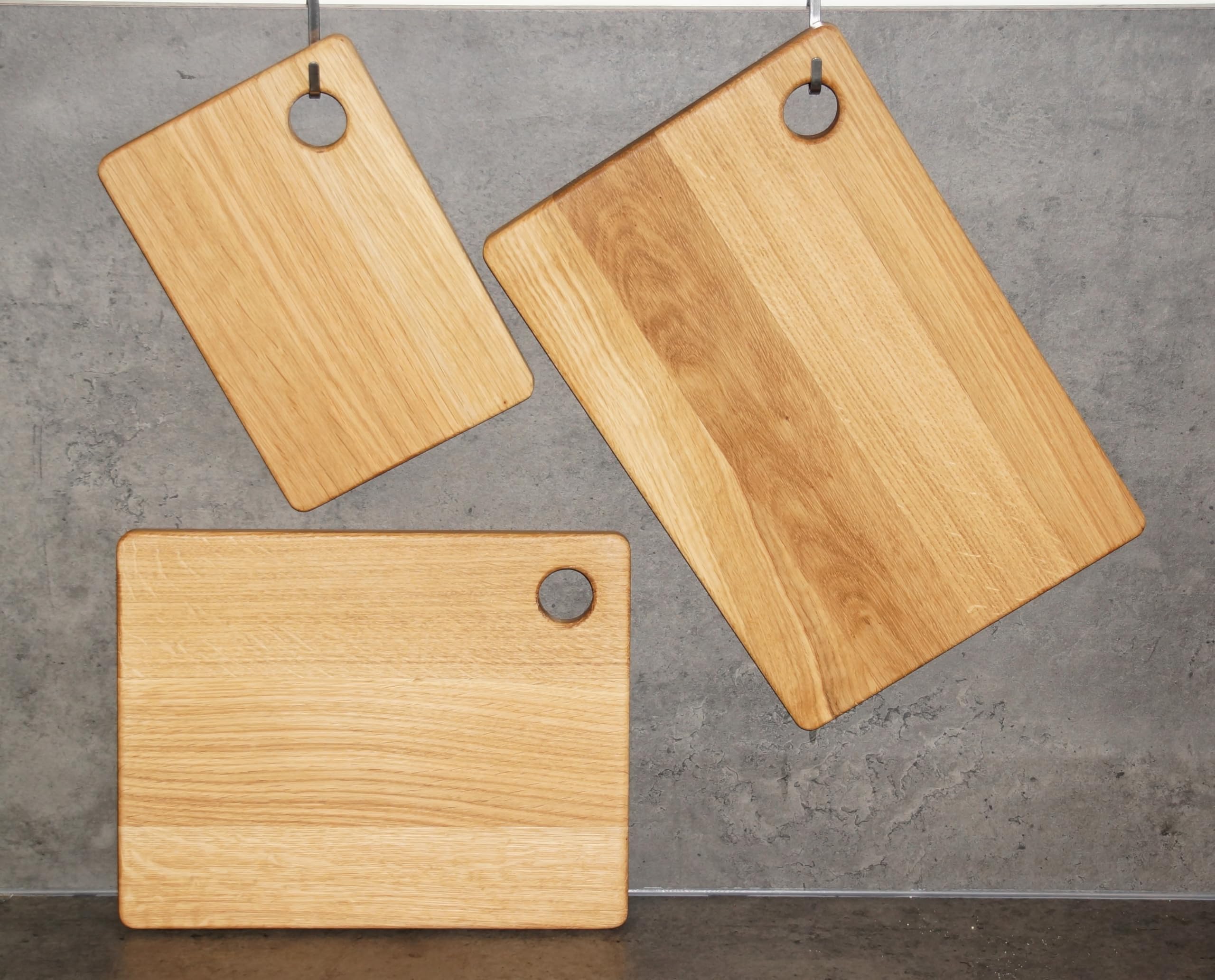 NATURE EDITION - Set di 3 taglieri (33 x 22 x 2/28 x 22 x 2/22 x 15 x 1,5 cm) con fori, in rovere massello | tagliere in legno | prodotto naturale | tagliere da portata | Made in Europe