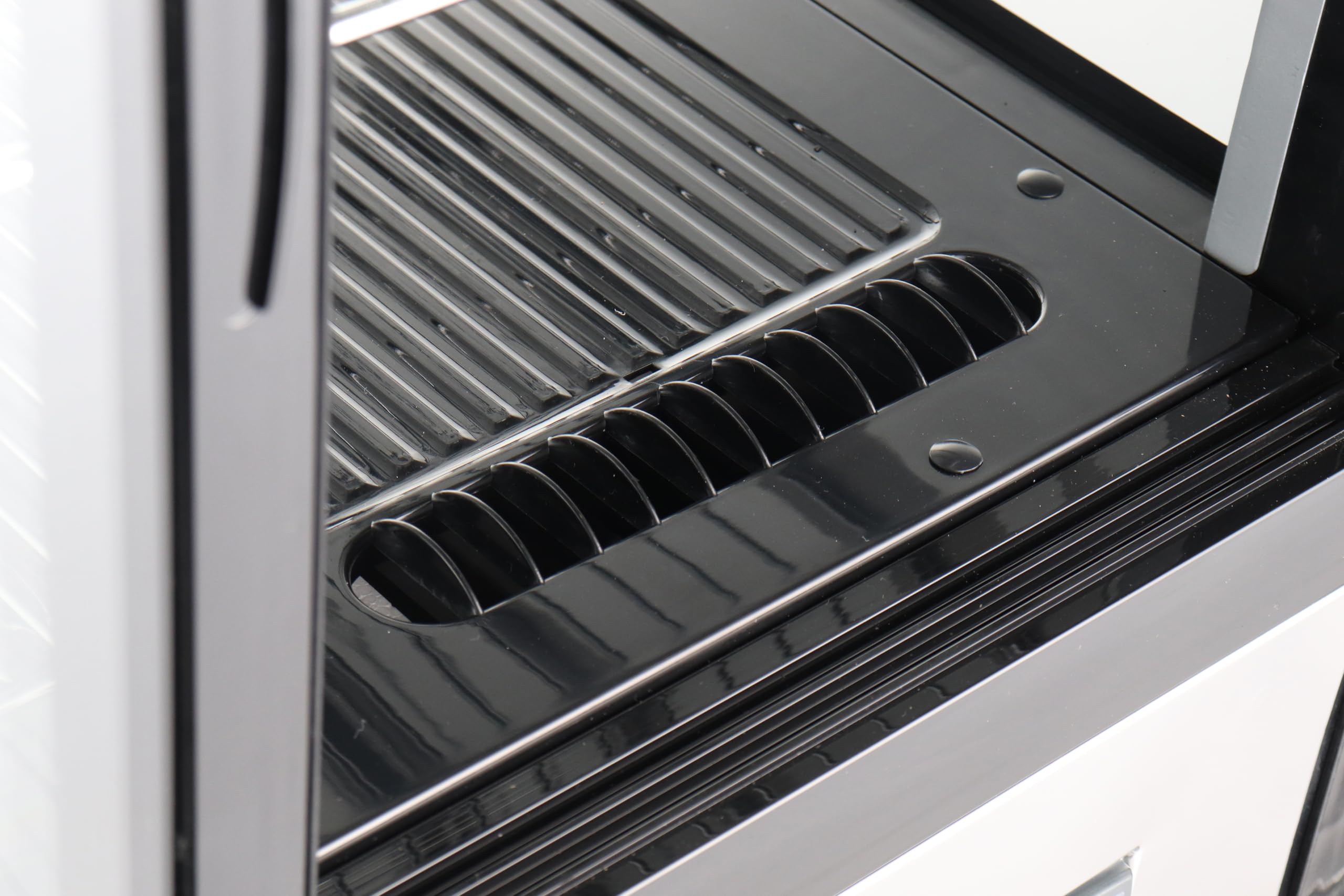 METRO Professional Vetrina refrigerata orizzontale GCV1200R, acciaio inox/vetro, 207 L, raffreddamento ventilato, 400 W, 2 ripiani, argento/nero