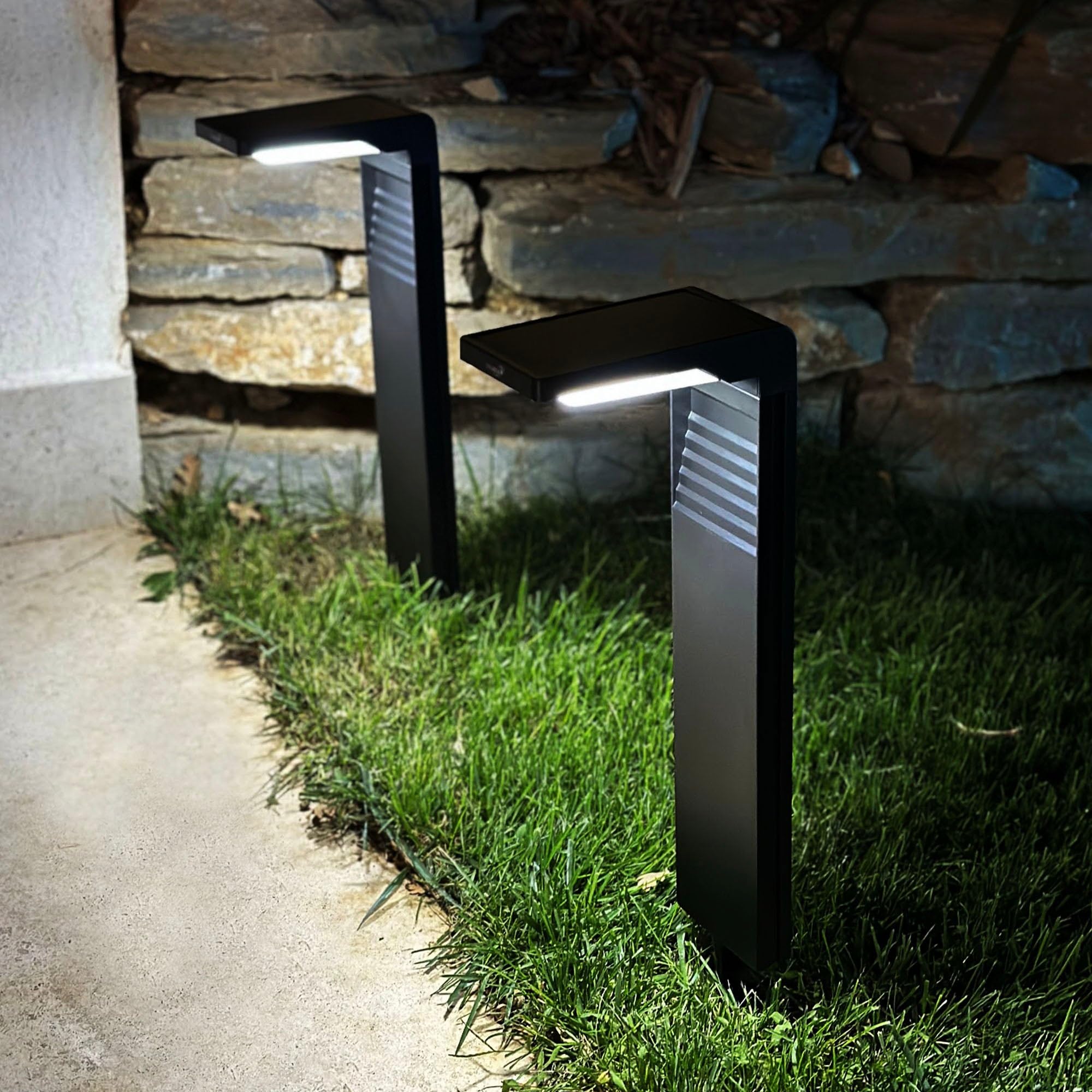Lumi Jardin Set aus 2 Solar-Beacons 150LM 2x OSTRY