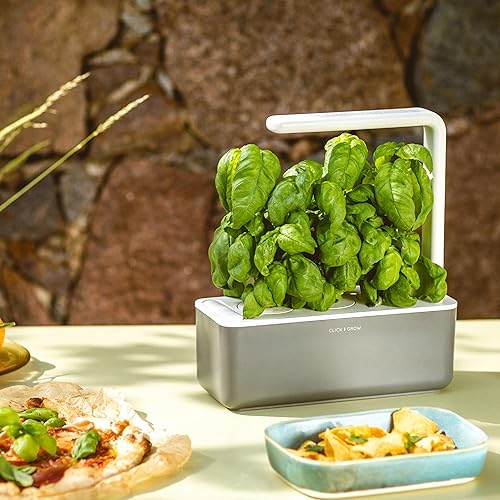 Click & Grow Smart Garden 3 - Kit de jardinería para interiores (incluye cápsulas de albahaca)