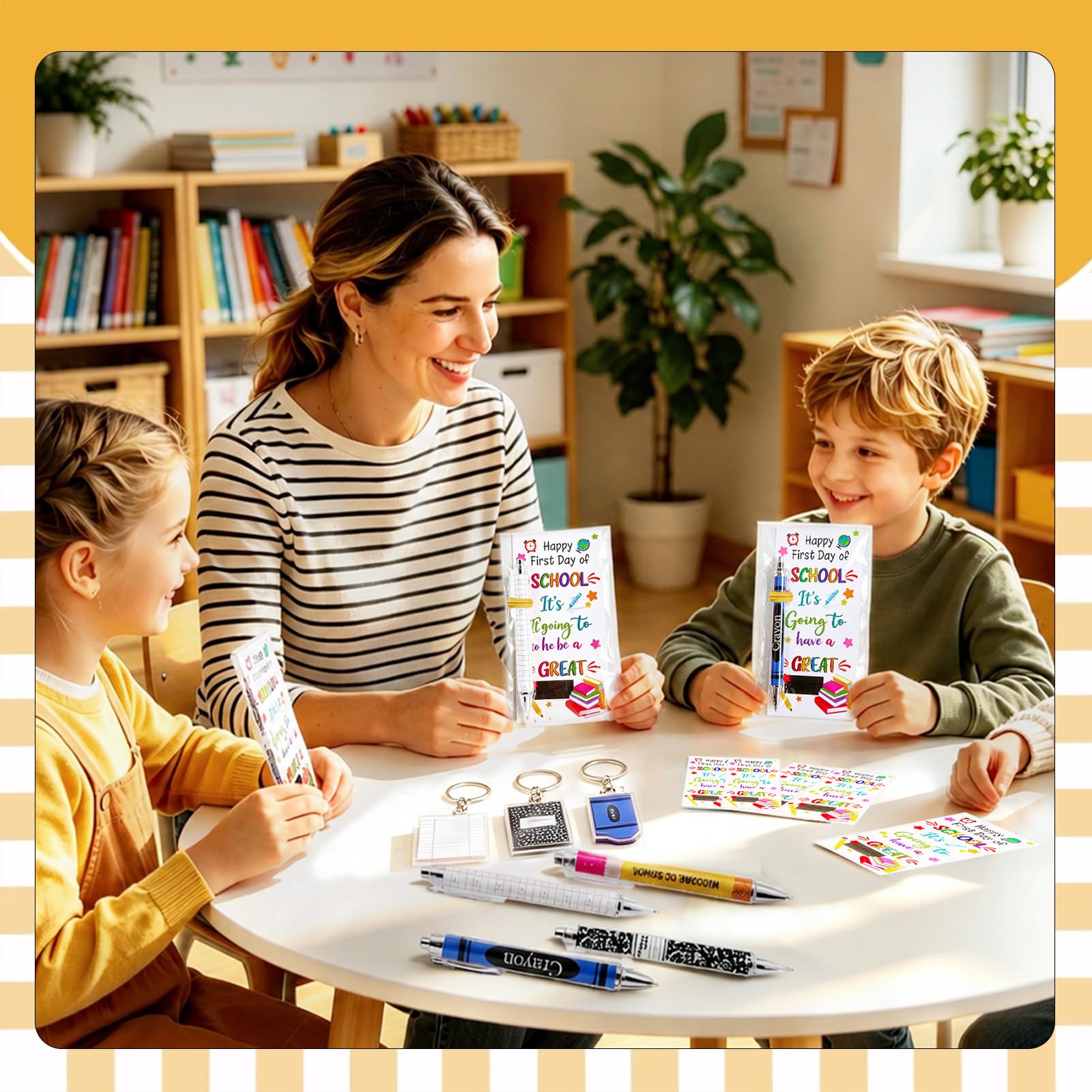 Lot de 72 cadeaux de rentrée scolaire pour étudiants, enseignants, stylos à bille, porte-clés avec cartes de vœux pour le premier jour d'école, récompenses en classe, fournitures de fête