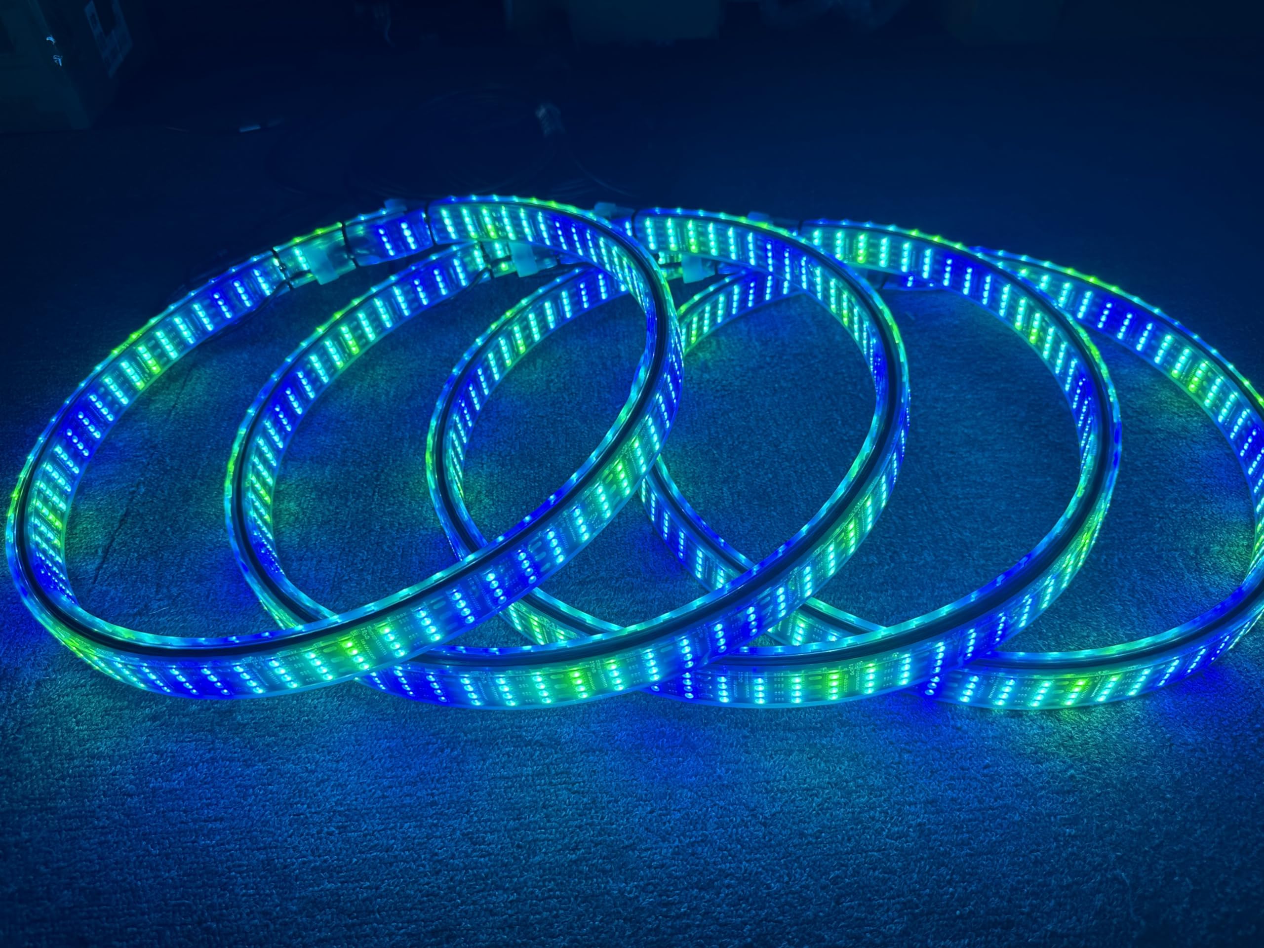 Sando Tech 8Rolls 17.5'' Quad Row Double-Side Dream Color Chaser RGB LED Wheel Light w/Turn Signal,Braking,Lock Controlled by Remote and APP Simultaneously