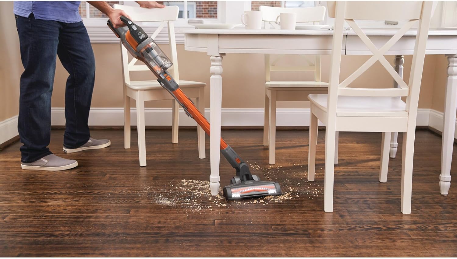 Black + Decker BHFEV182C-QW 18V Cordless Upright Vacuum Cleaner