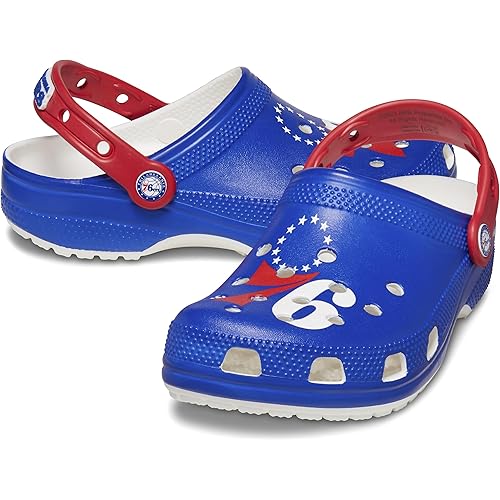 Crocs Unisex-Adult Classic Collegiate Clogs