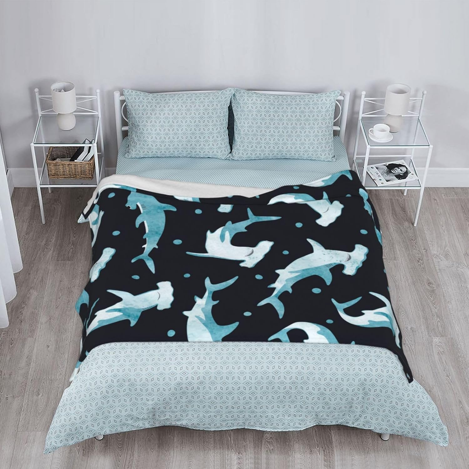 Hammerhead Shark Blanket Super Soft Fleece Throw Blanket Warm and Cozy Lightweight Bed Blanket for Couch, Sofa, Camping, and Travel All Season Blankets Gifts 50"x40" - Image 9
