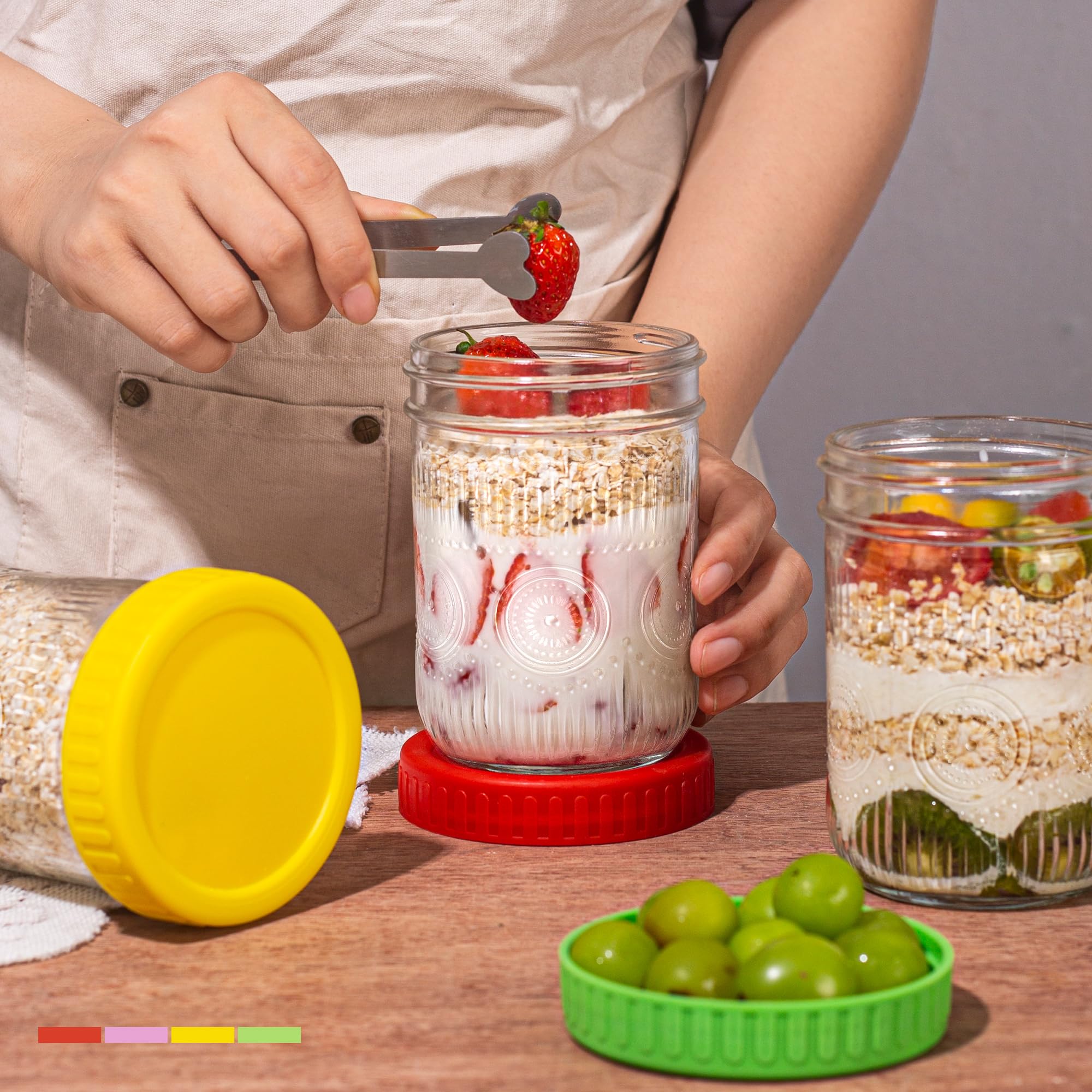 Amzcku Contenitori in vetro per avena con coperchio, 473,6 g, a bocca larga, per avena, cereali, yogurt, insalata, multicolori, confezione da 4