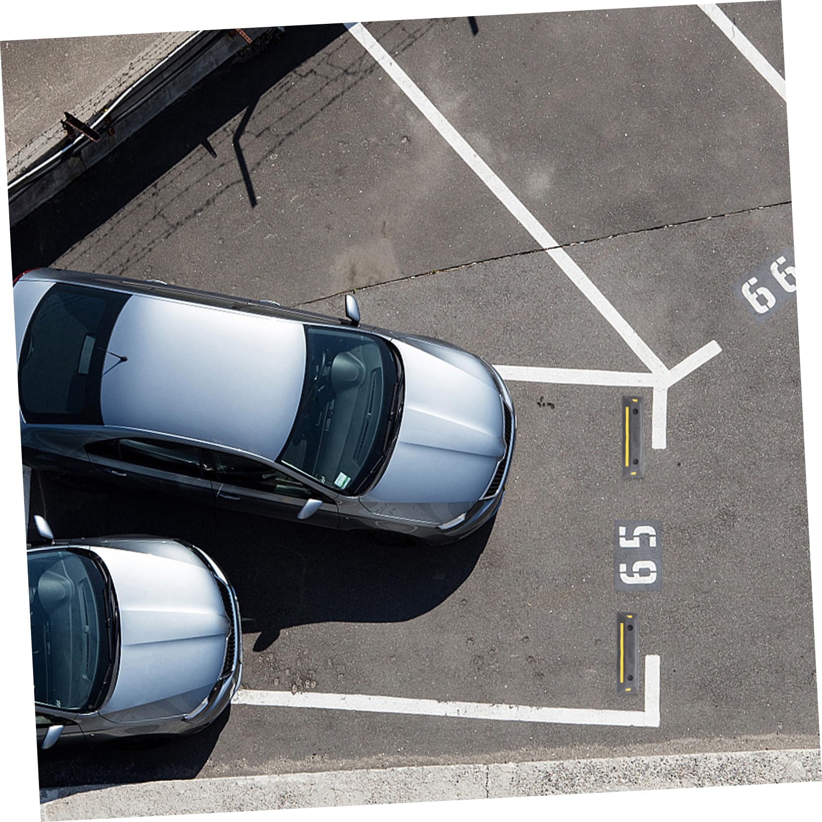 UKCOCO Butée De Parking Caoutchouc Résistante avec Bande Réfléchissante Bloc Roue Garage pour Stationnement Sécurisé