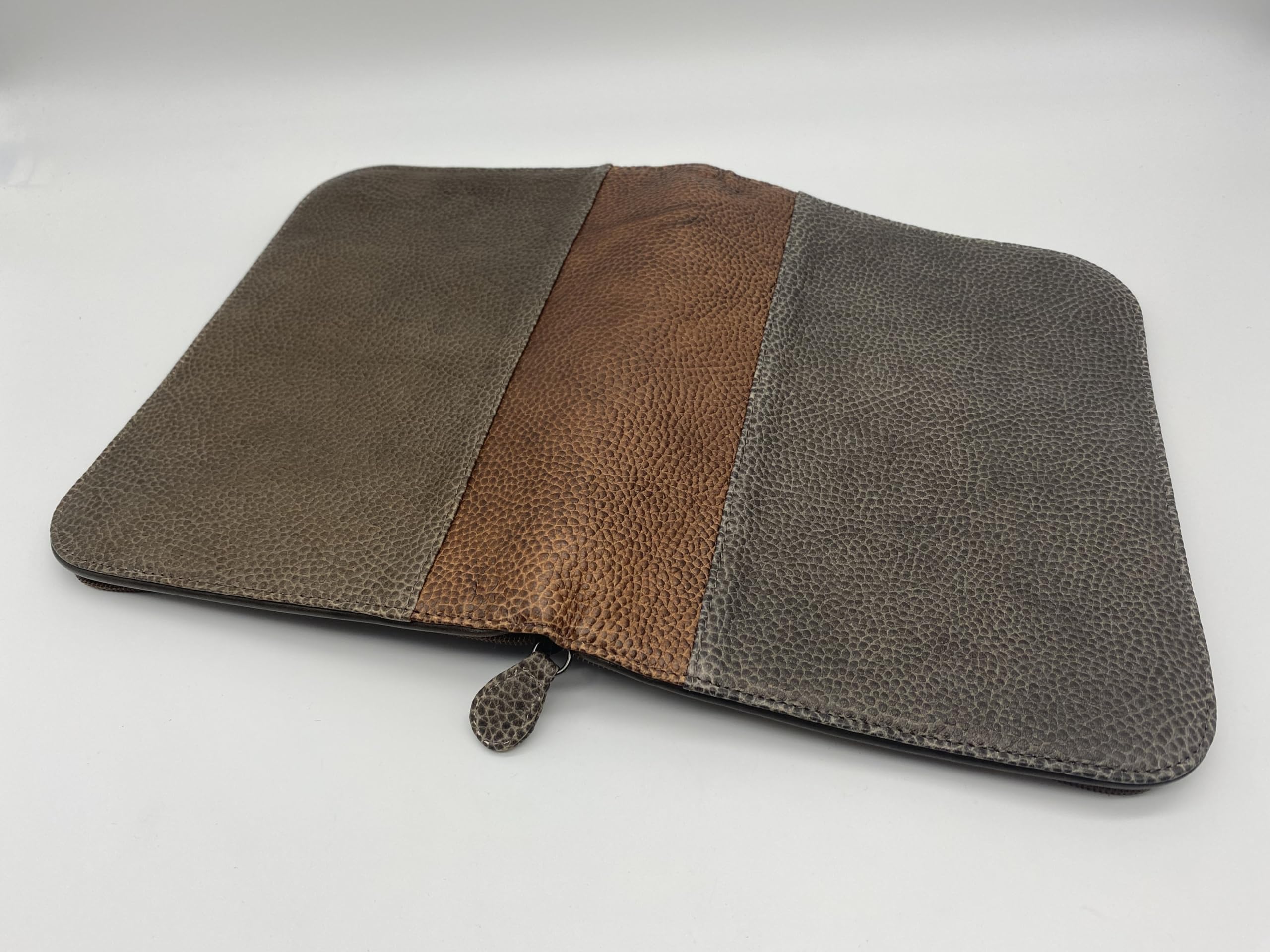 PASSIONE Cartella Portadocumenti - Cartella Business - Vera pelle - Realizzata a mano - Larghezza 21 cm e Altezza 18 cm - Made in Italy