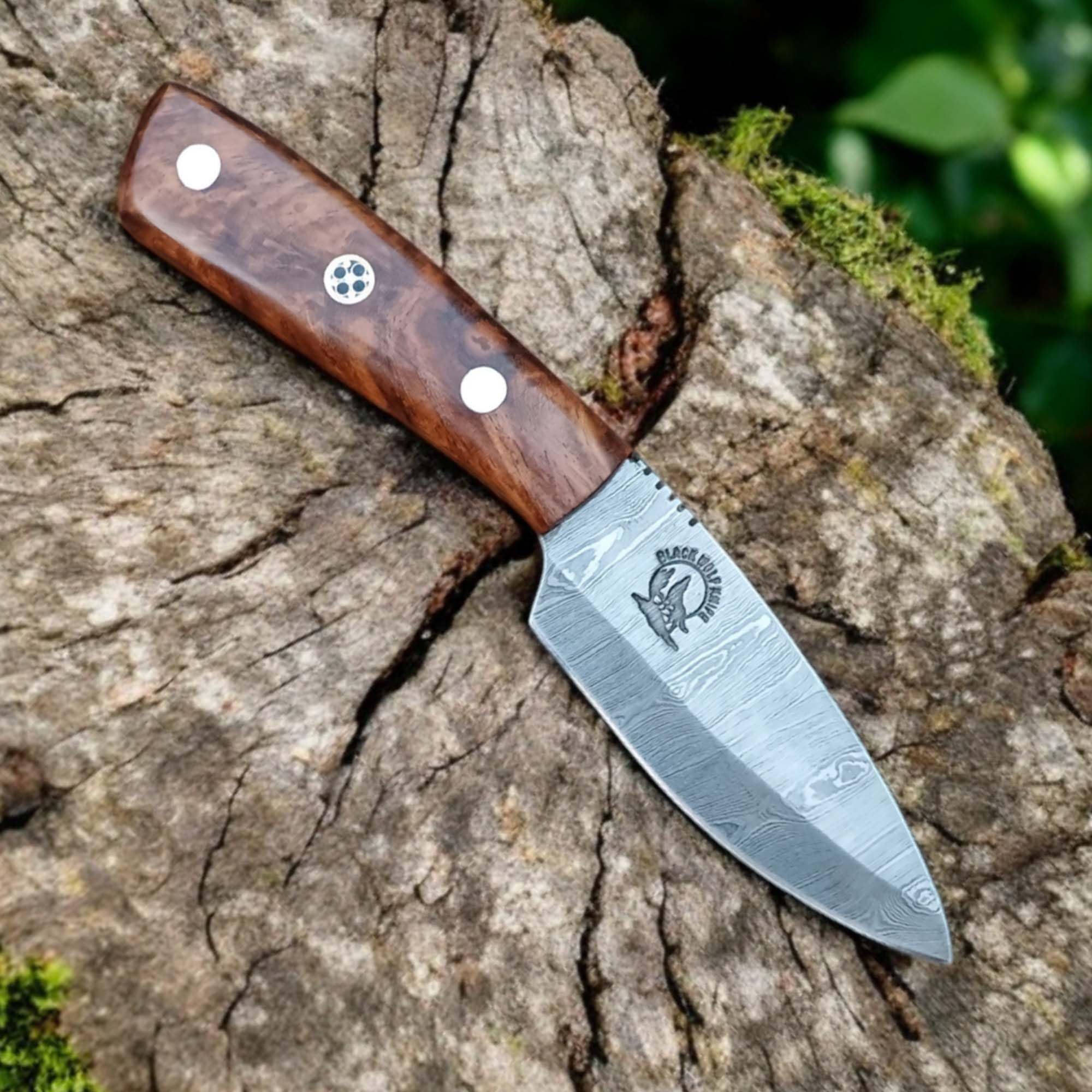 Handmade Damascus Hunting Knife with Sheath - Fixed Blade Knife for Men - ROSE Wood HandleWith Leather Sheath - Bushcraft Knives, Camping Knife Survival BWK-J345