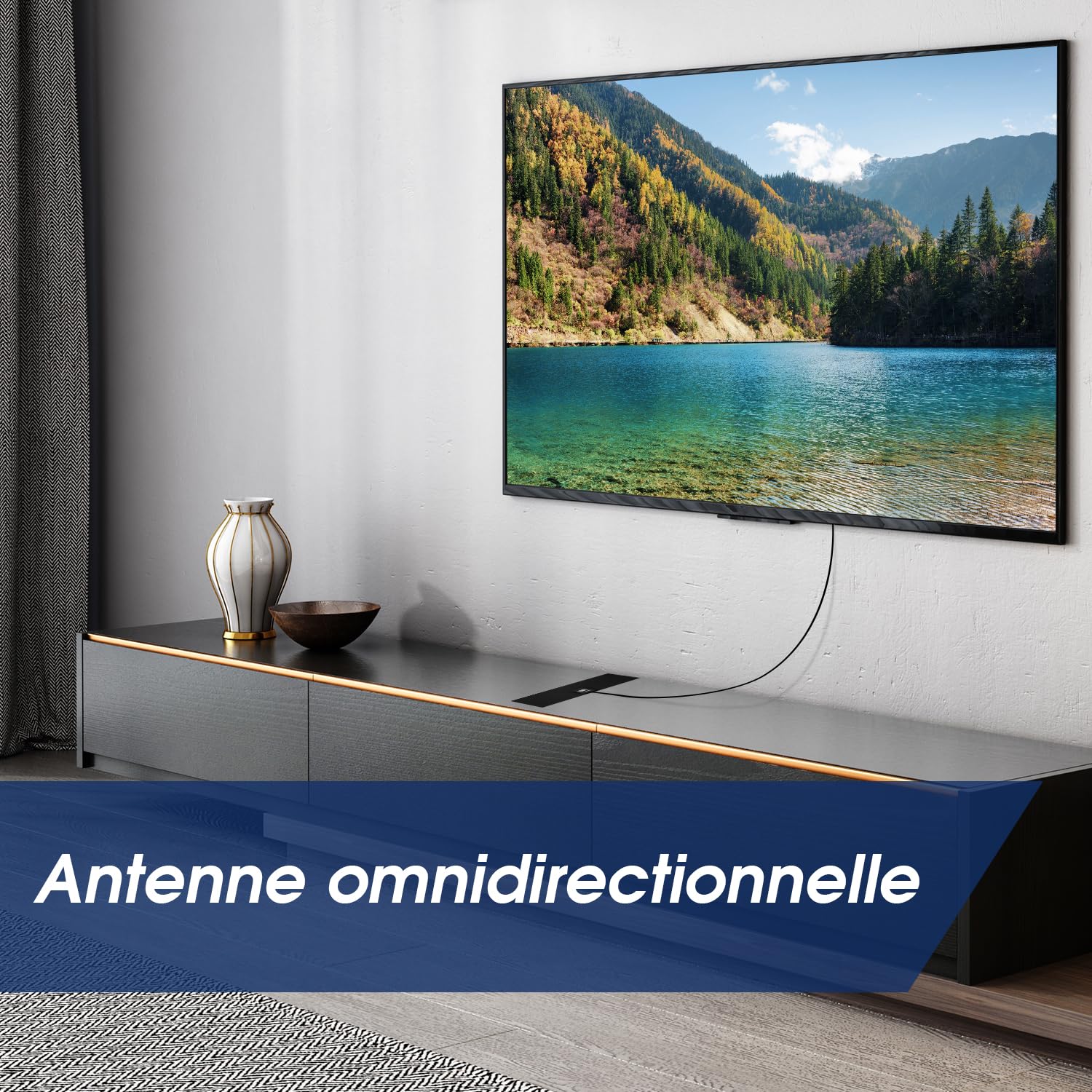 August DTA420 - Antenne TV Intérieur Puissante TNT HD – Haut Gain Extra Plate Discrète Attache Fenêtre Vitre Mural Autocollante Universelle Télévision Numérique - Noir