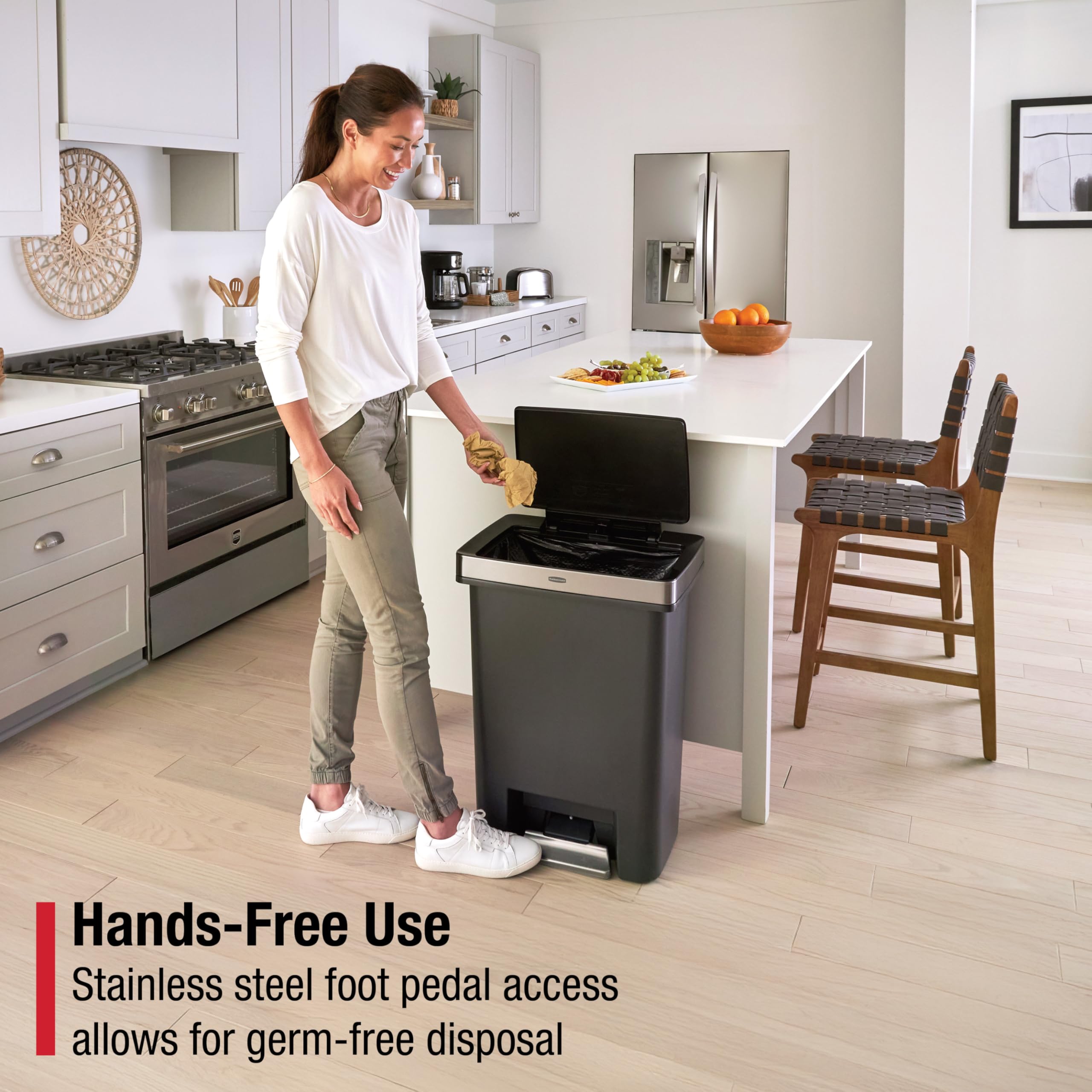 ラバーメイド　Rubbermaid製　衛生的　ステップオン式ゴミ箱 Amazon.co.jp: Rubbermaid (ラバーメイド) プレミア 大容量 ステップ