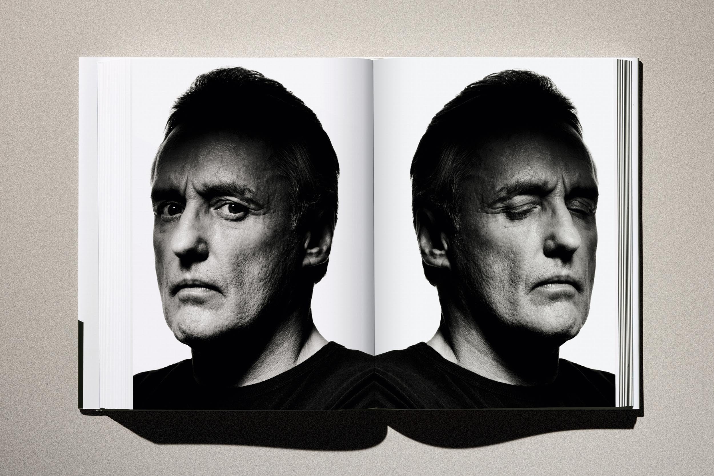 Albert Watson. Kaos