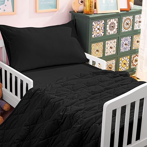 Vista 122 de NTBAY Juego de ropa de cama para niños pequeños, juego de ropa de cama suave y transpirable de 4 piezas para niños y niñas, incluye edredón