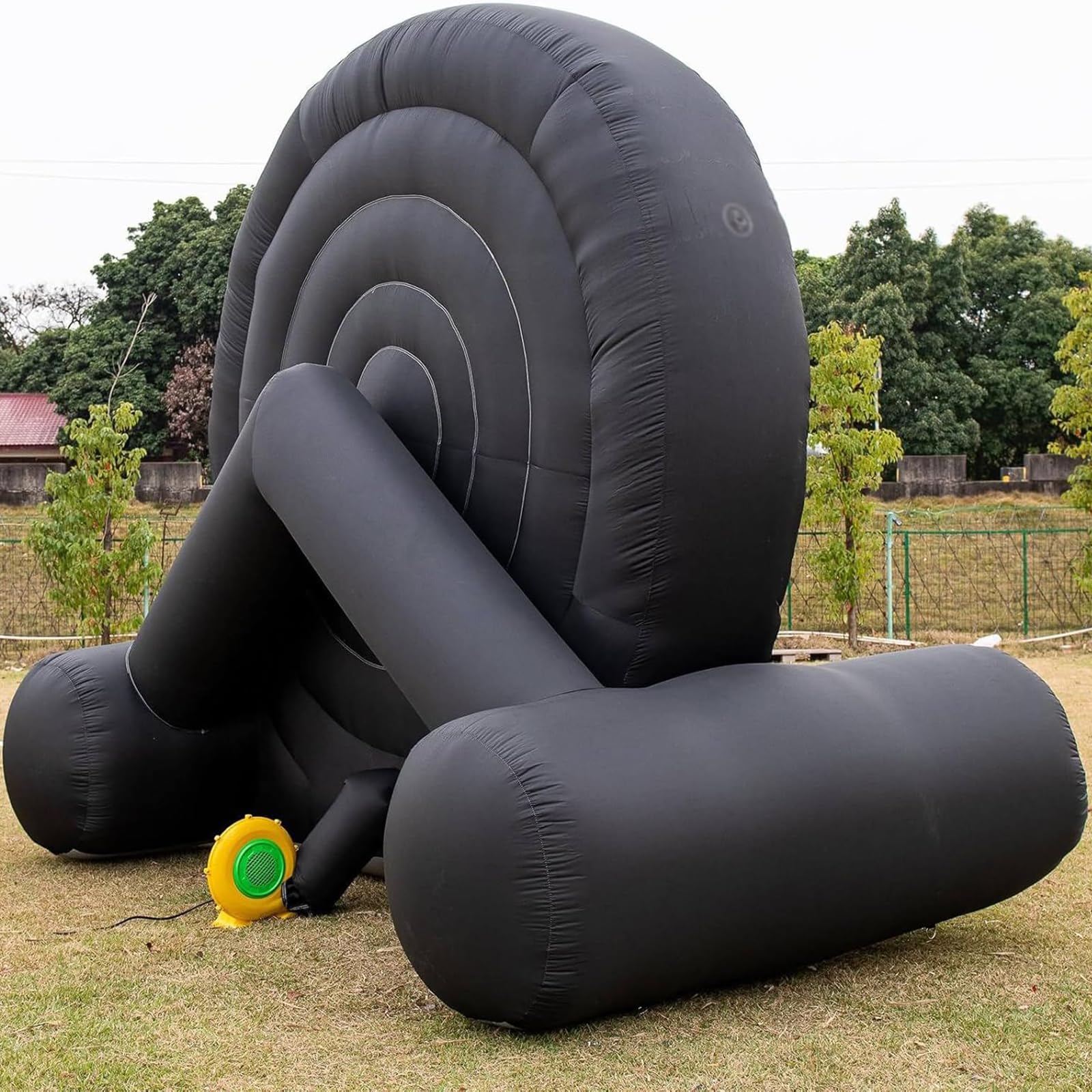 Tablero inflable de dardos de fútbol con soplador de 550 W, 3 bolas para césped al aire libre, juego familiar