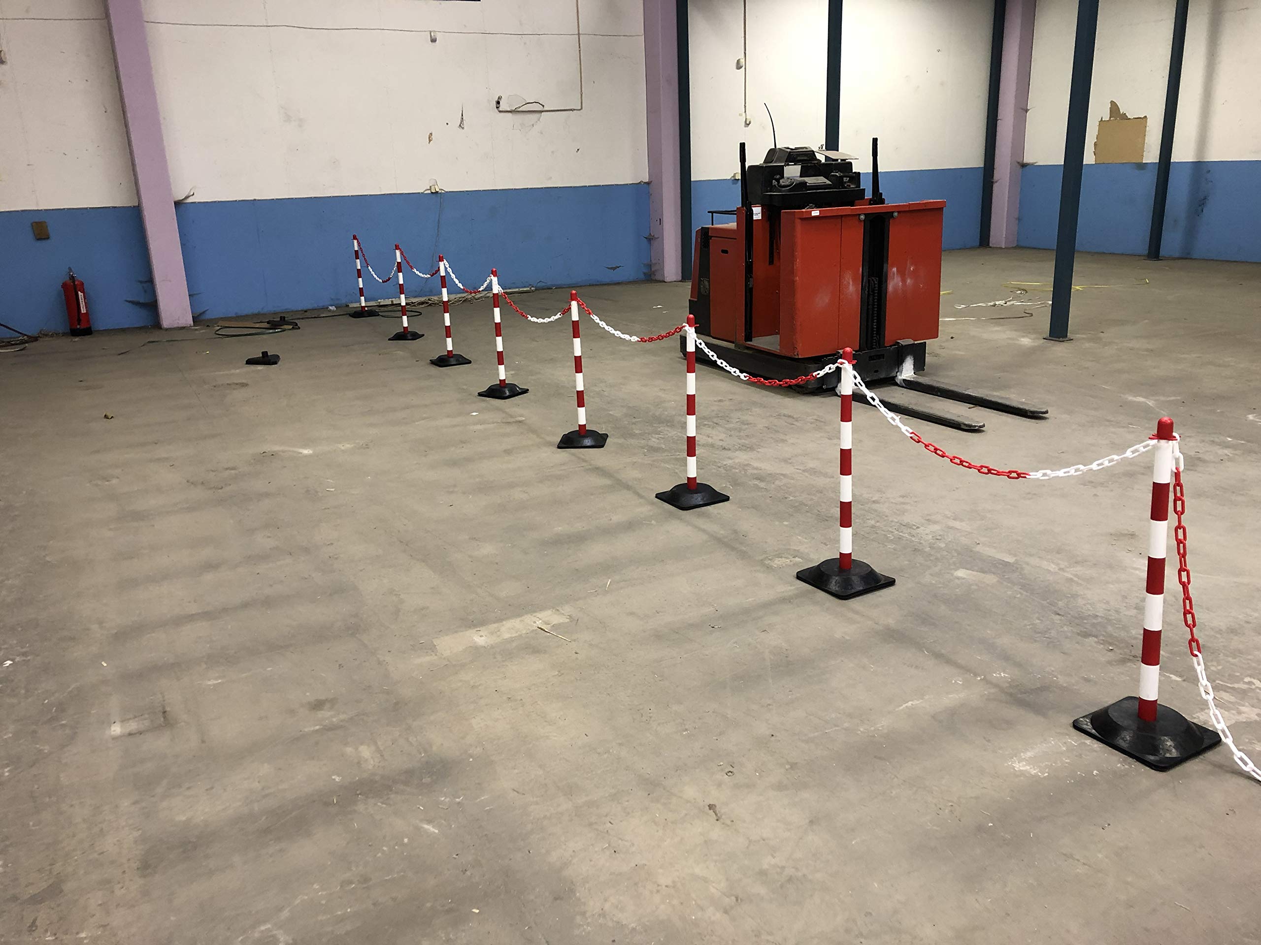 Pfosten- & Kette Absperrset -Basic-, 8 Pfosten inkl. 15m Kunststoffkette (rot/weiß)