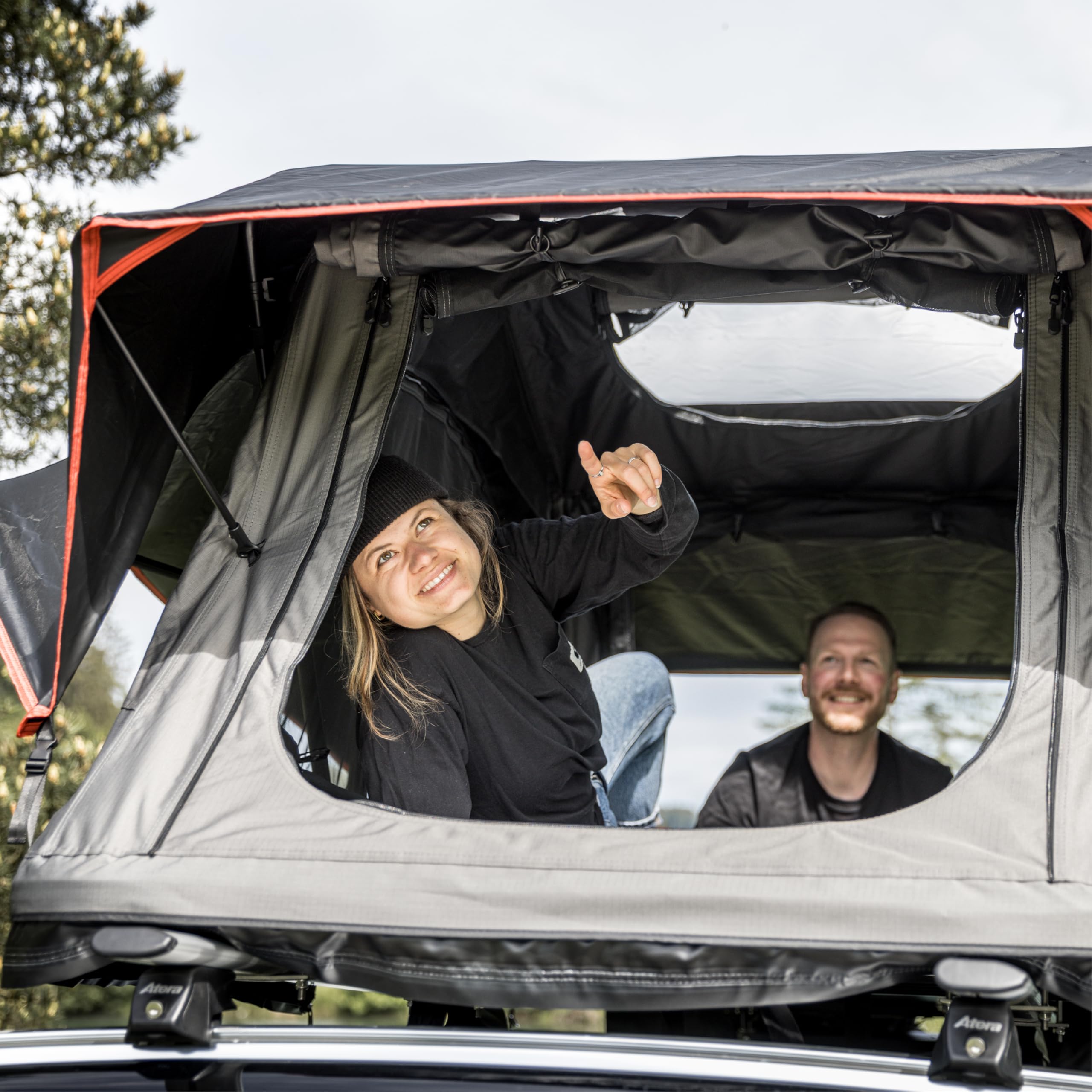 Atera 082299 Tentino Leichtbau Autodachzelt mit 360° Panorama-Aussicht, Matratze - 225 x 122 cm Liegefläche, LED-Beleuchtung - Skyline-Fenster, Schwarz | mit 360° Panorama-Aussicht, Matratze & LED-Beleuchtung, Skyline-Fenster, Art. Nr. 082299