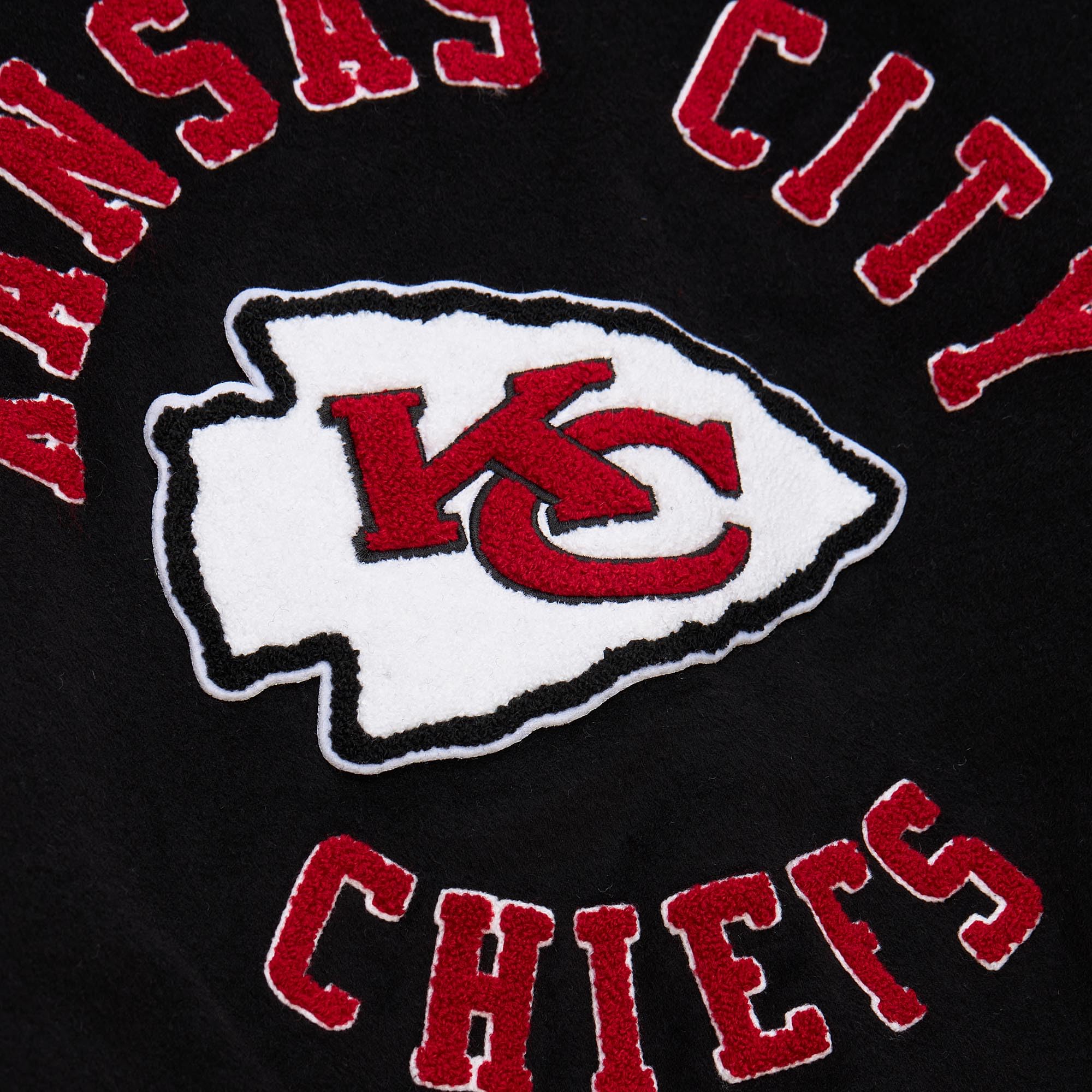 Mitchell & Ness NFL Blackout Giacca college retrò | Misto lana-poliestere | Maniche in PU | Toppe e ricami di alta qualità su petto e maniche | Polsini a coste su colletto, maniche e orlo