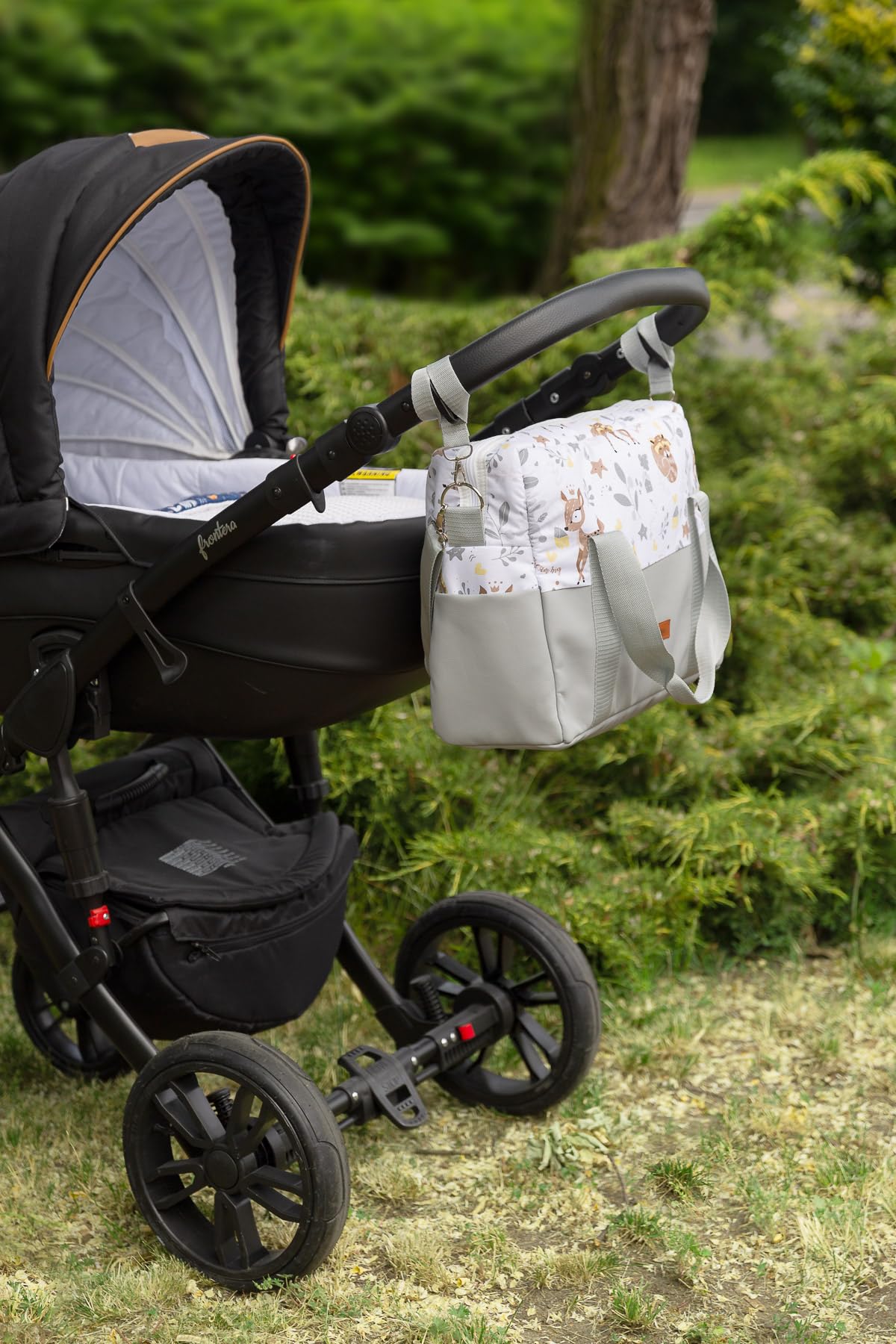 Wickeltasche Kinderwagen - Kinderwagen Organizer - Kinderwagentasche mit Reißverschluss, Kinderwagenbefestigung, mit kurzen Griffen und langem Schulterriemen