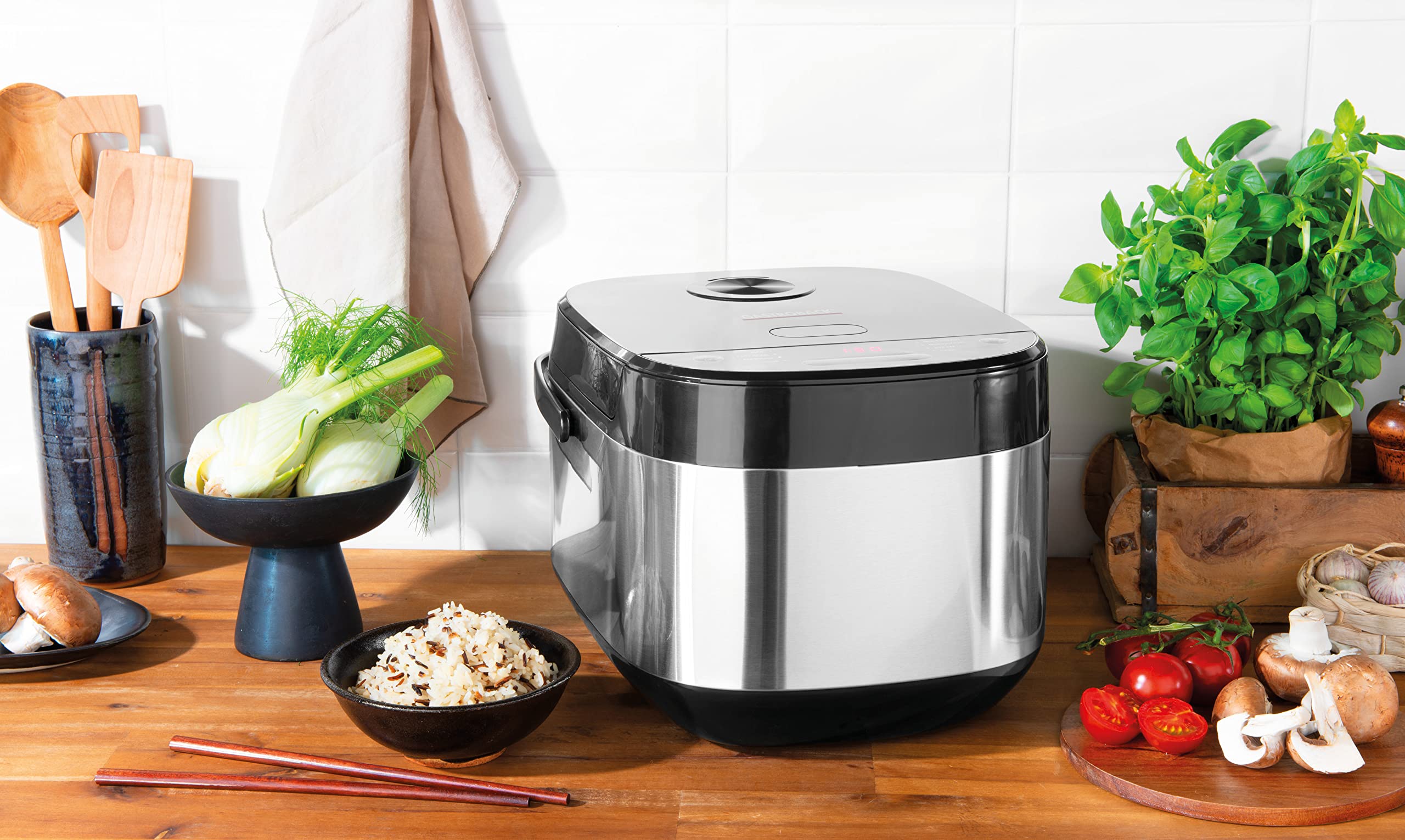 Design Multicook Pro, #42527, 8 in 1 Reiskocher und Multifunktionskocher mit voreingestellten Programmen, 5 Liter, 3D-Heizsystem und Warmhaltefunktion, Schwarz/Metall