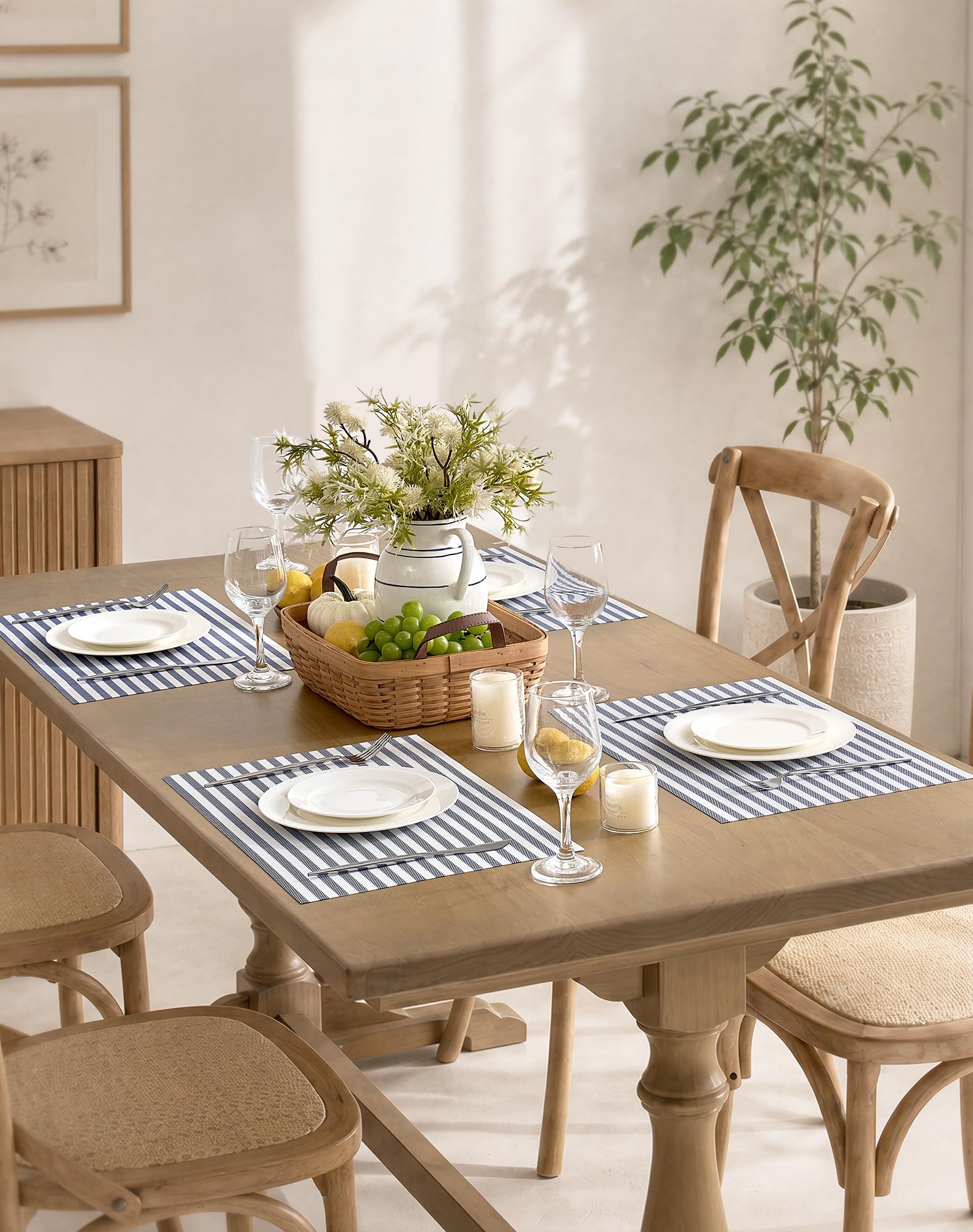 Leetaltree Lot de 8 sets de table en vinyle tissé à rayures bleues et | Sets de table faciles à nettoyer, imperméables, résistants à la chaleur, faciles à nettoyer, adaptés pour une utilisation en
