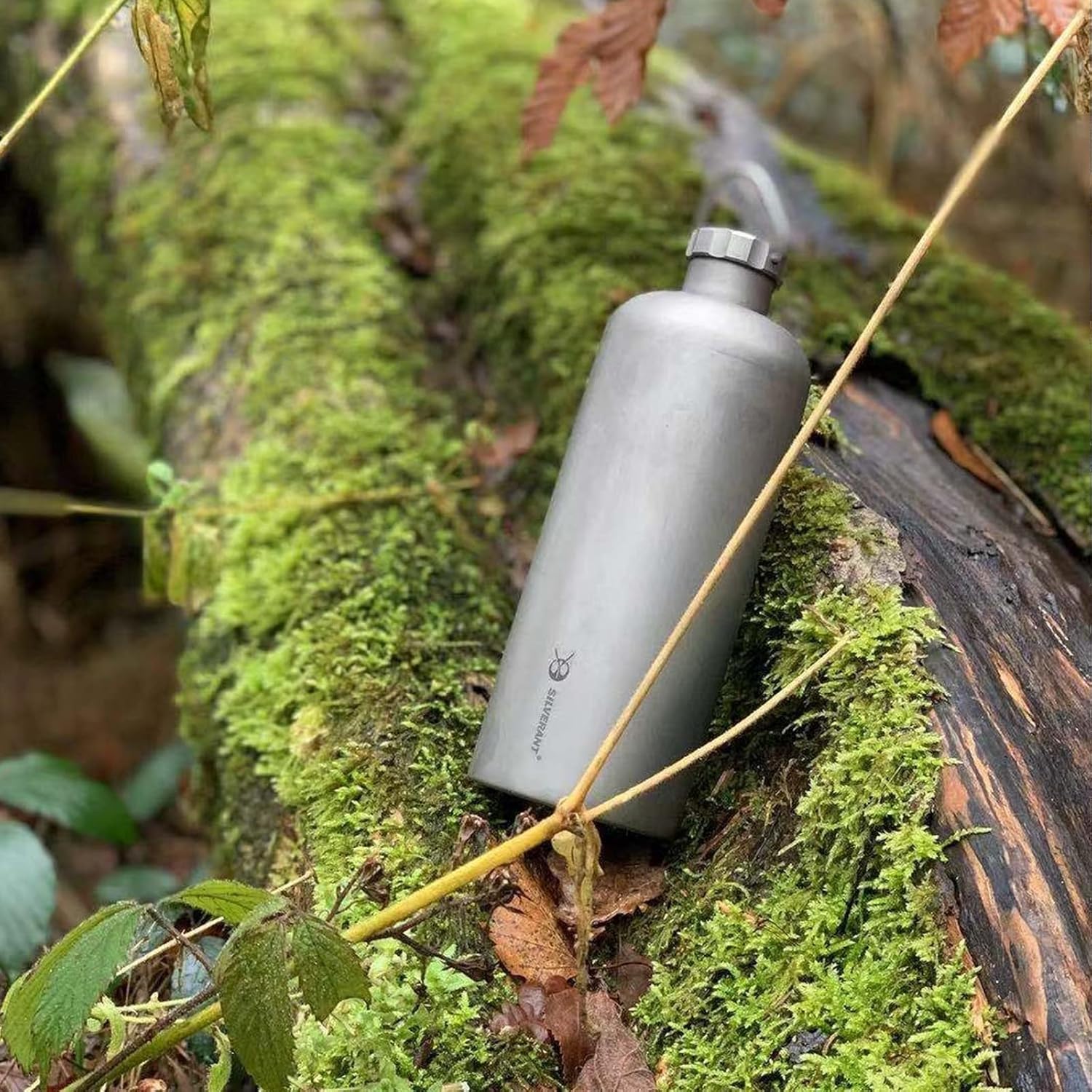 Titanium Ultralight 600Ml, 21.1 Fl Oz Water Bottle for Outdoor Camping Hiking & Sports, Reusable Bottle with Insulating Thermal Sleeve and Clip Loop Cap