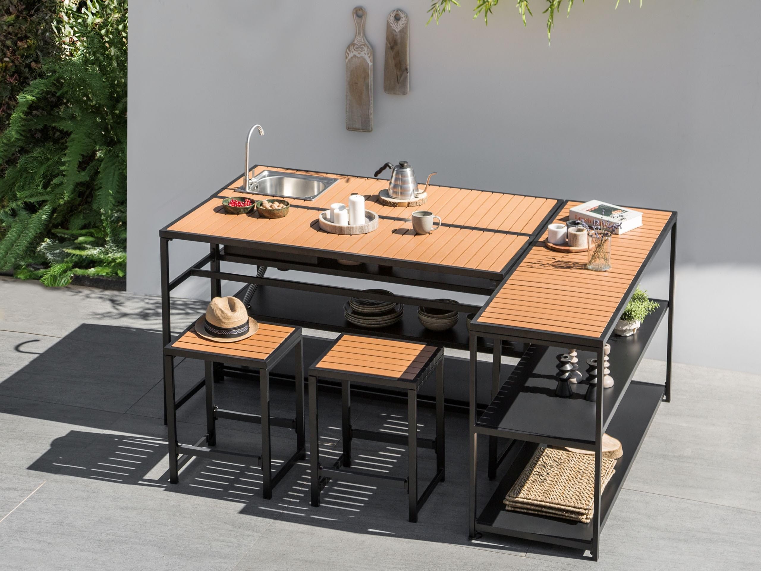 Beliani Estantería de Acero Isla de Cocina de jardín Base de Acero encimera de Madera plástica 150x50x90 cm Negro Madera Clara Avetrana