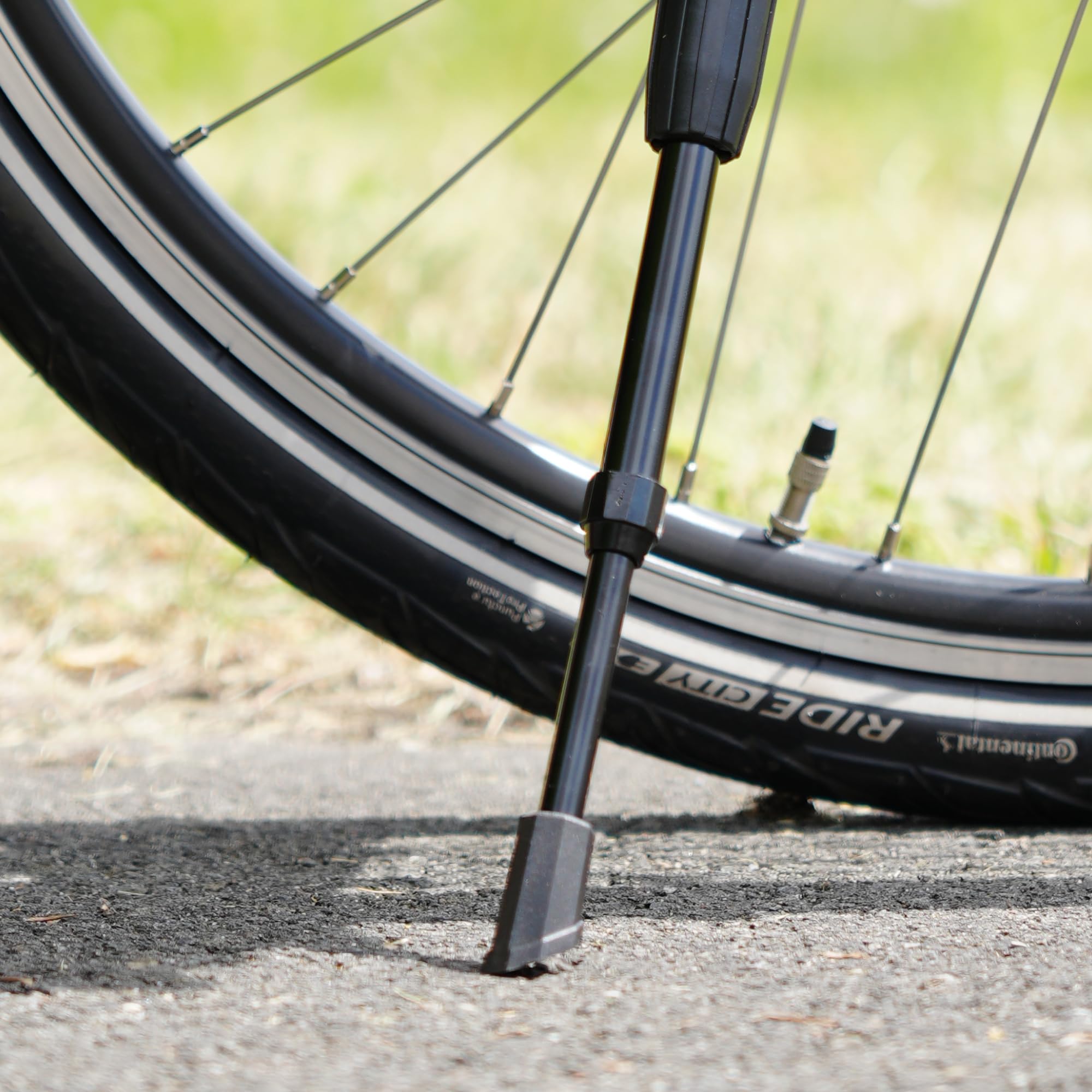 fahrradständer prophete Hinterbau-Seitenständer für Fahrrad, höhenverstellbar 24–28 Zoll, Aluminium, schwarz, Stabiler Verstellbarer für MTB, Trekkingrad inkl. Befestigungsschraube Sport & Freizeit warehouse_small Kinder-Fahrradhelm mit Beleuchtung | Color:Gloss Blue / Black (+$200)
