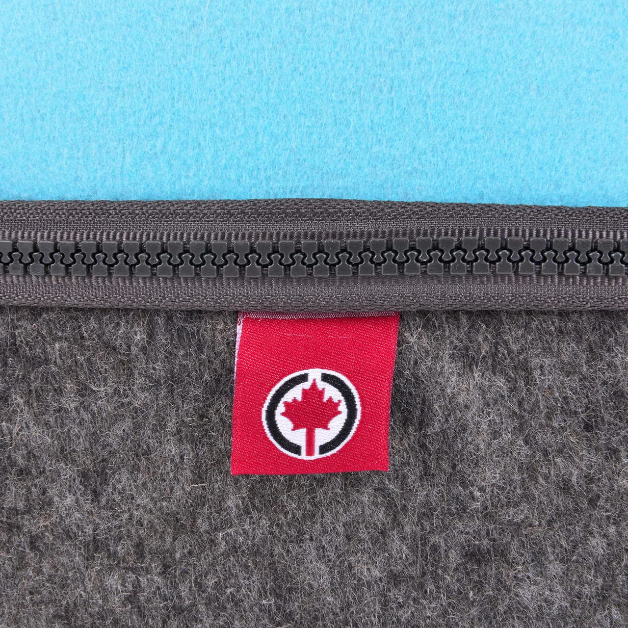 CanadianCat Company | Katzenhöhle, Katzennest in blau-anthrazit -das Designer Katzenbett Höhle für Katzen ca. 52 x 45 x 33 cm