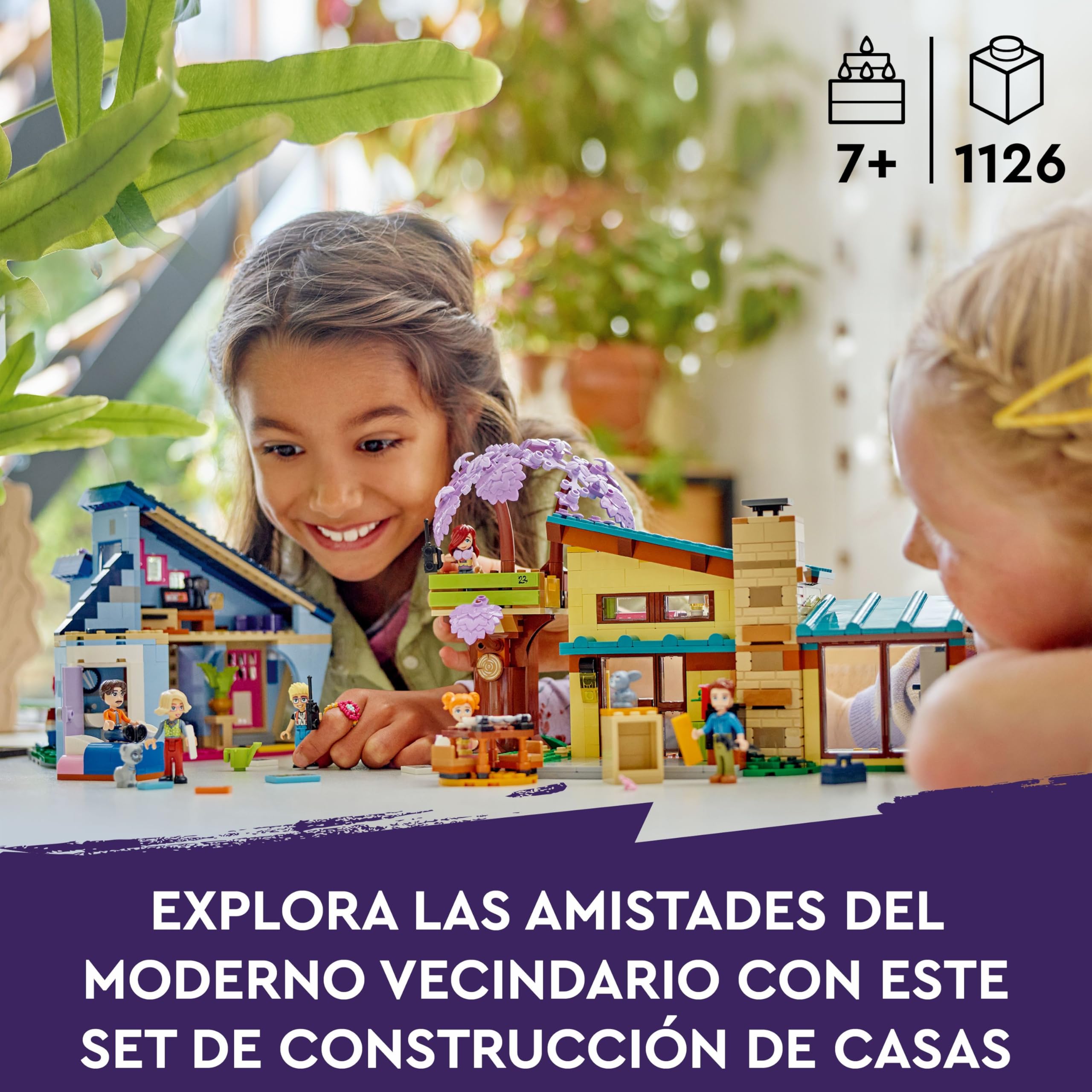 LEGO Friends Casas Familiares de Olly y Paisley, Casa de Juguete para Construir de 2 Plantas con Mini Muñecas de Personajes, Figuras de Gata y Conejo, Regalo para Niñas y Niños de 7 Años o Más 42620