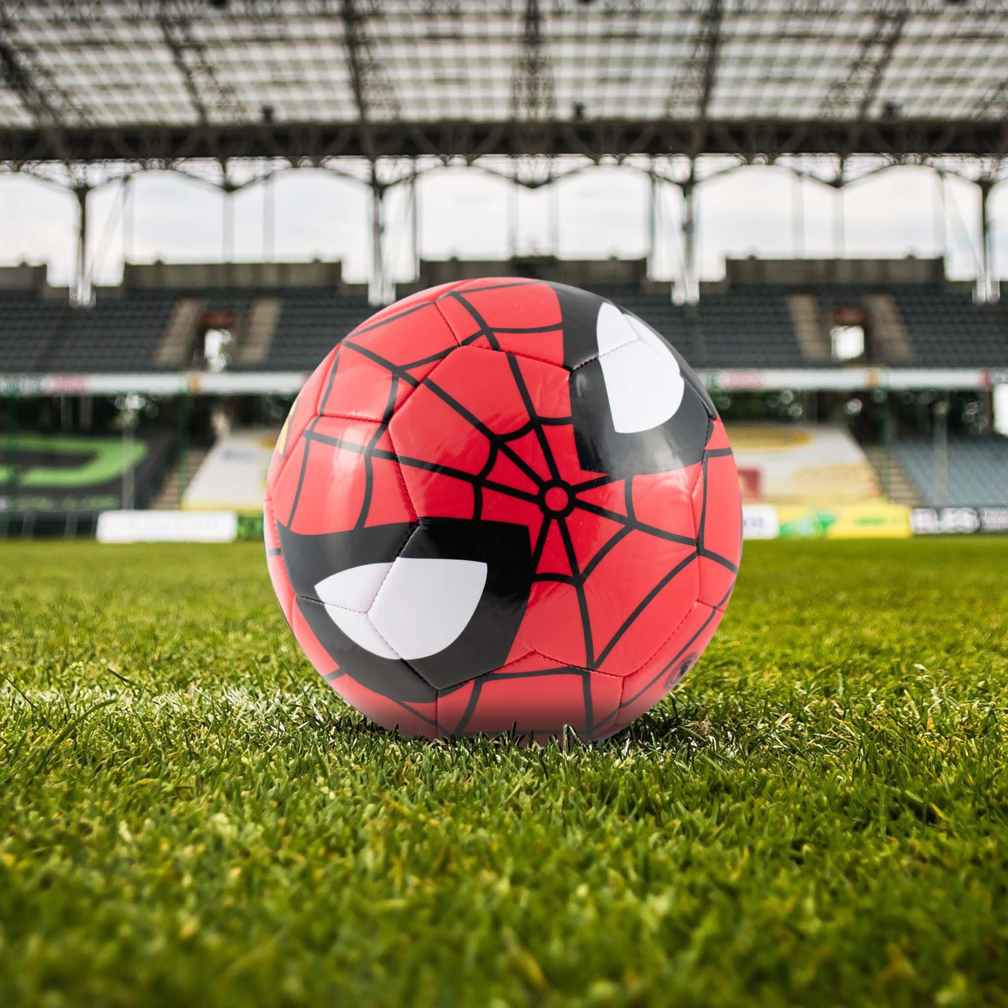 Hy-Pro Spiderman Oficial Balón de Fútbol Tamaño 5, Pelota de Entrenamiento para Juegos al Aire Libre