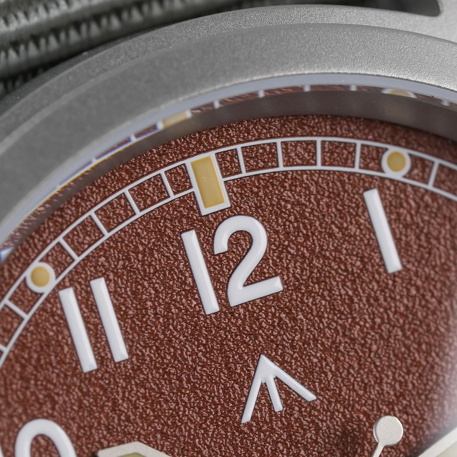 Militado ML12 - Reloj para hombre de 38 mm - Reloj suizo Ronda 515 con movimiento abovedado de cristal de zafiro C3 luminoso 100 m impermeable