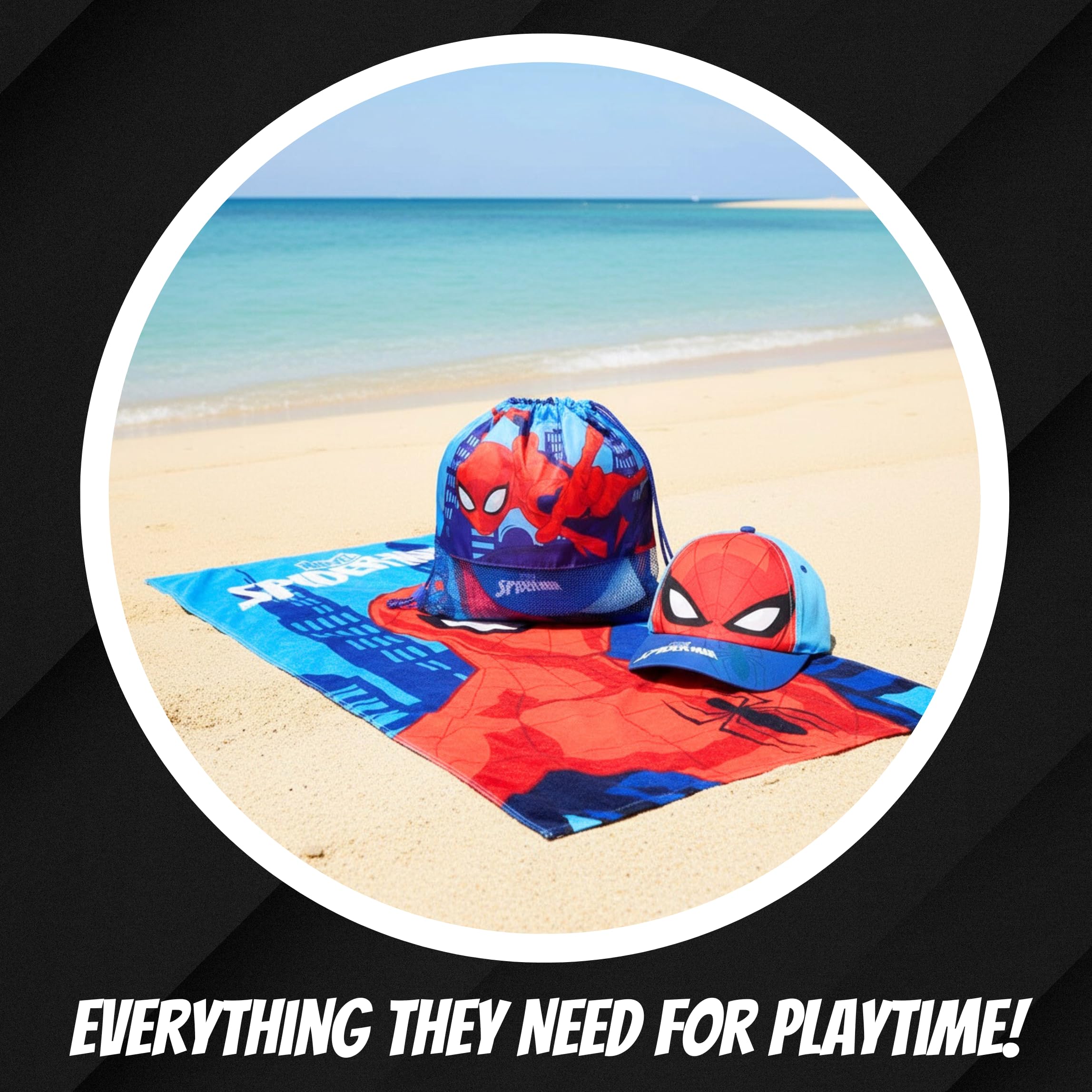 Marvel Spider-Man Set Composto da Cappellino da Baseball, Asciugamano e Zainetto con Coulisse, 3 Pezzi per Bambino, Regalo Estivo per Spiaggia, Piscina e Gite