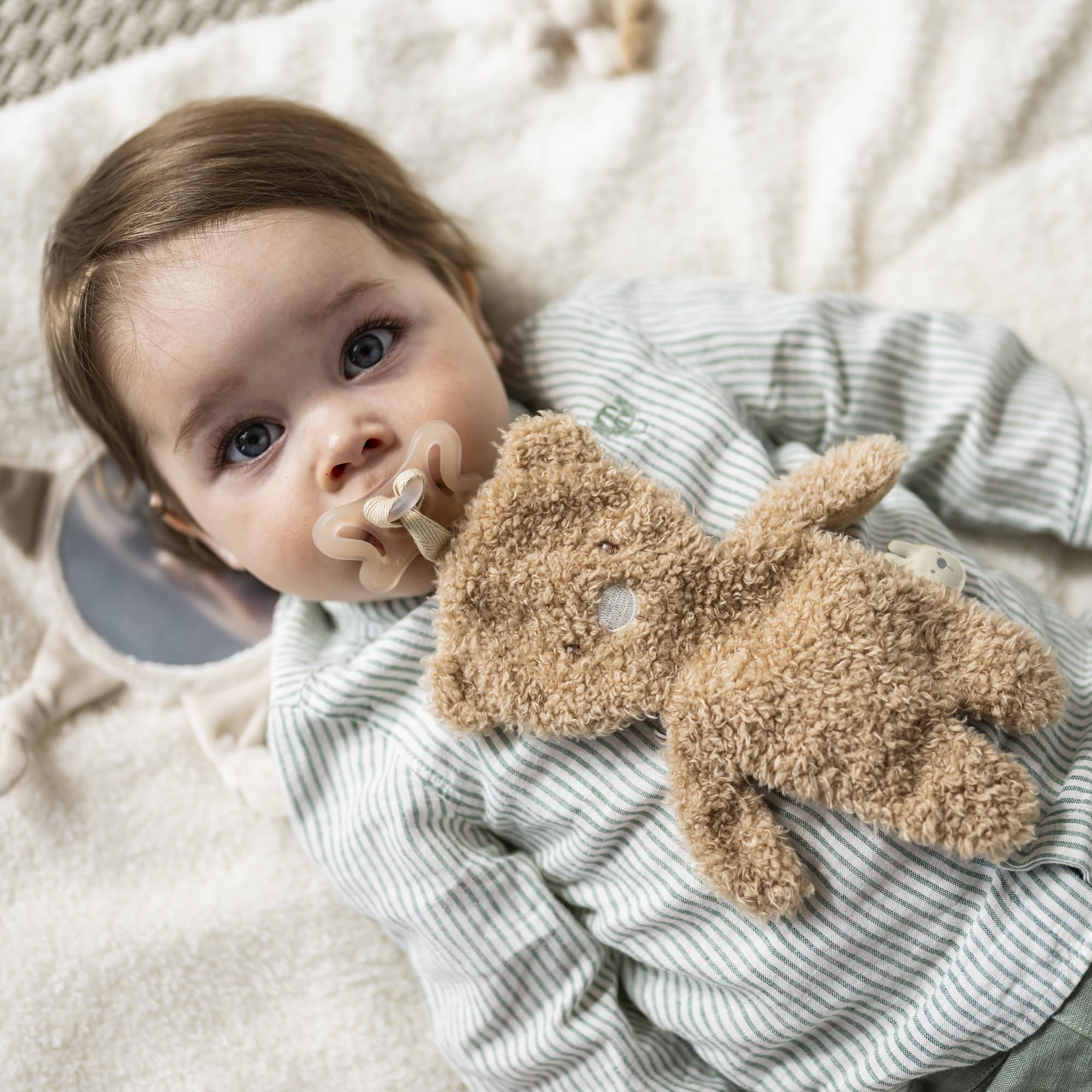 Nattou Cuddly Blanket Bear with Dummy Holder, 100% Polyester, Teddy, Brown - Image 2