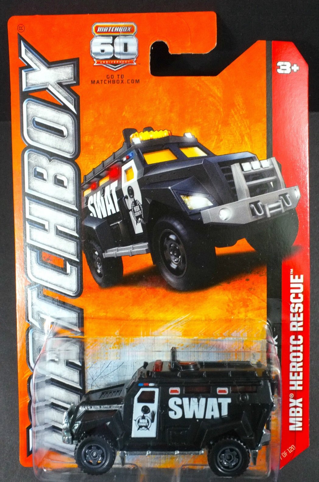 Matchbox SWAT Truck 2013 MBX Heroic Rescue Series Noir/Blanc Police SWAT Truck Échelle 1:64 Modèle de voiture moulé sous pression Modèle #7 de 120