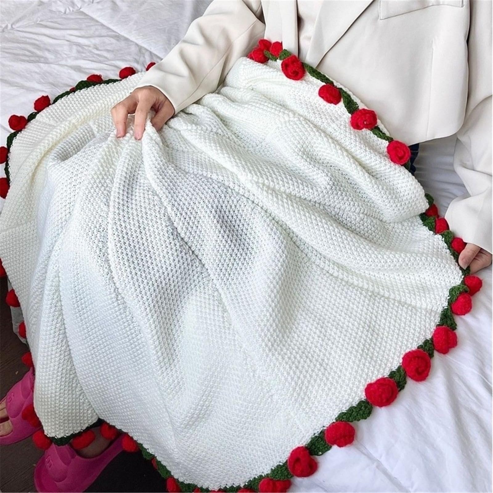 Generico Coperta con bouquet di rose e lillà lavorata a mano - Filato floreale viola per la festa della mamma e San Valentino(Blue white cloth,Diameter 60cm)