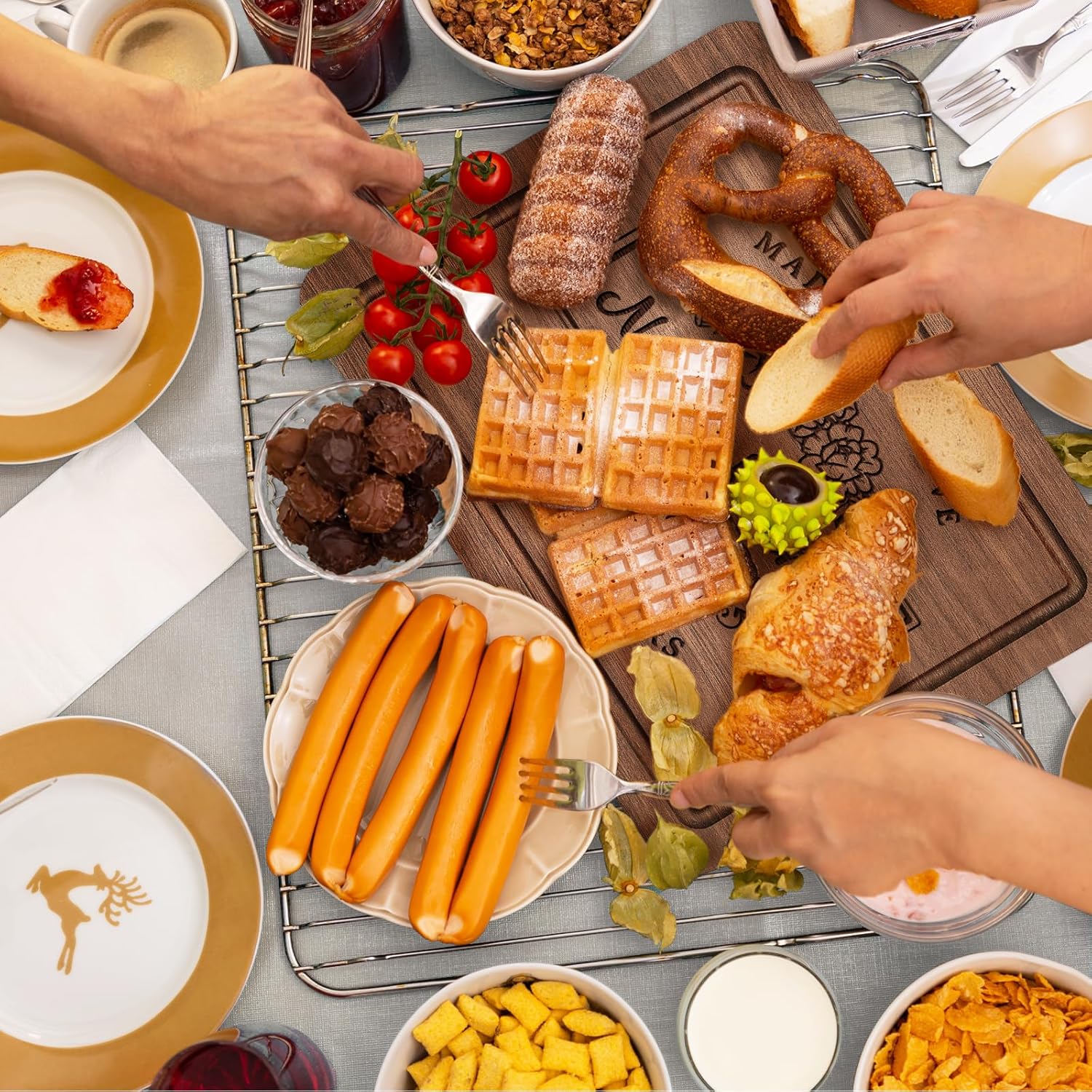 Nana Gifts for Christmas, Nana Birthday Gifts- Wood Walnut Cutting Board for Kitchen, Gift for Nanas from Grandkids Mother's Day, Nana's Kitchen Cutting Board - Image 6