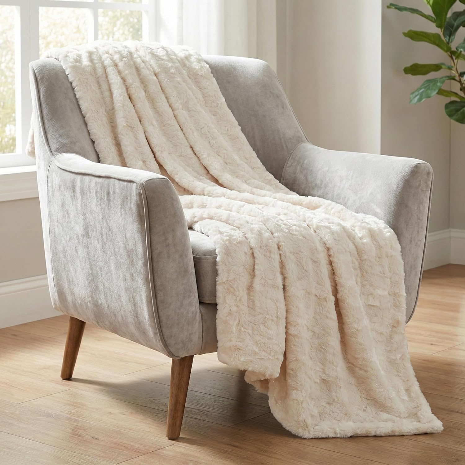 Americanflat Faux Fur Throw Blanket - Luxury 50x60 Extra Soft Plush Rabbit Fur, Reversible & Machine Washable Cozy Throw for Bed, Couch, Sofa, or Living Room Decor - Ivory, Cream, White