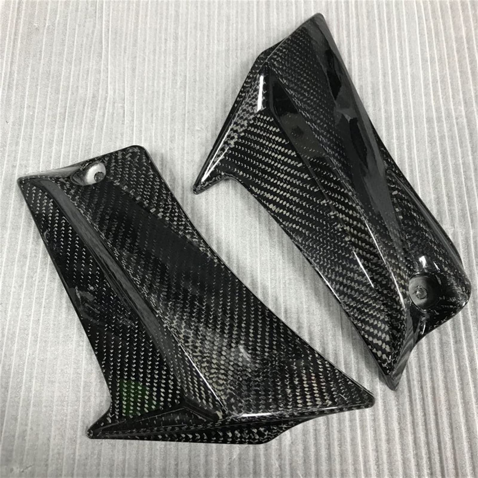 Garniture Panneau Latéral Réservoir Carbone Suzuki GSXR 600 750 Anti-Rayures