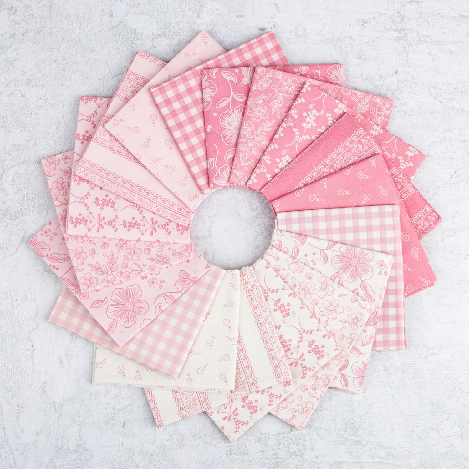 My Mind's Eye Sweet Pink Rolie Polie 40 2.5-inch Strips Jelly Roll Riley Blake Designs RP-17410-40