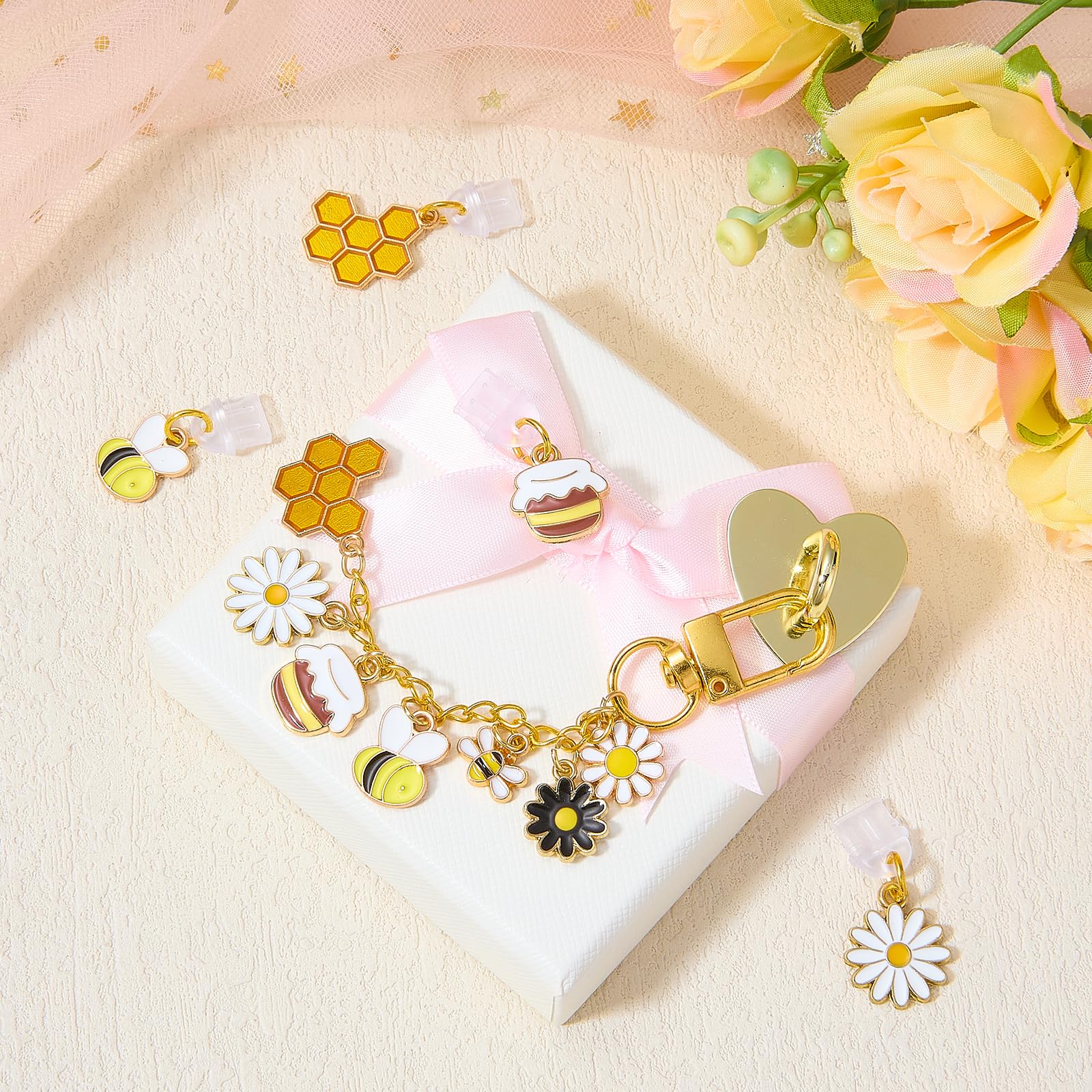 Pendentif de téléphone portable avec bouchon anti-poussière USB C assorti
