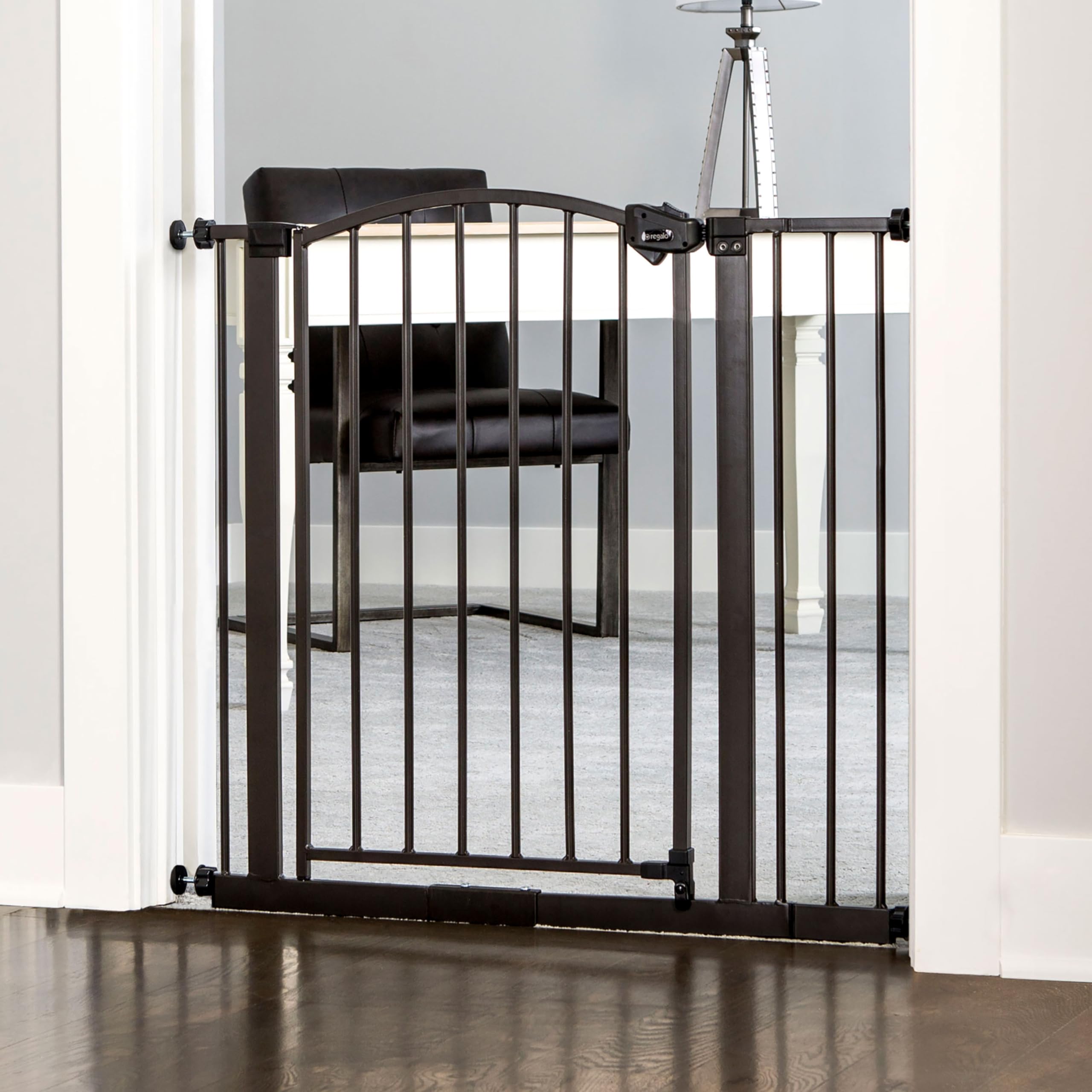 Regalo Safety Arched Baby Gate for Doorways & Bottom of Stairs, Fits Openings 75-87cm (Extension Included), Pressure Mounted for Babies, Toddlers & Pets, Bronze