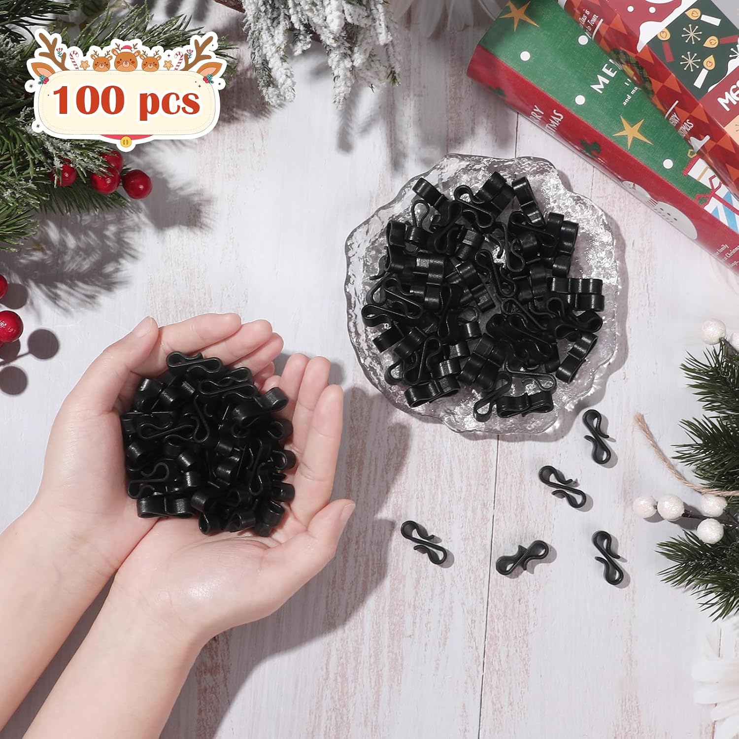 100 Pieces Christmas Light Clips Gutter Clips for Hanging Outdoor Lights Plastic S Clip Hooks Halloween Valentine's Gutter Hang Hooks for Outdoor String Lights Party Decoration