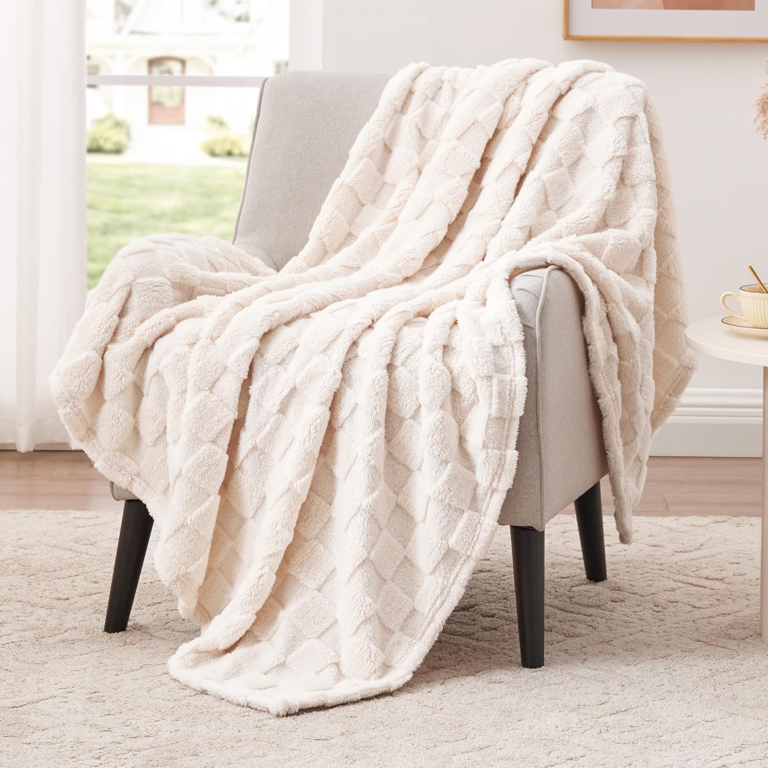 EXQ Home Fleece Throw Blanket for Couch or Bed 3D Plaid Jacquard