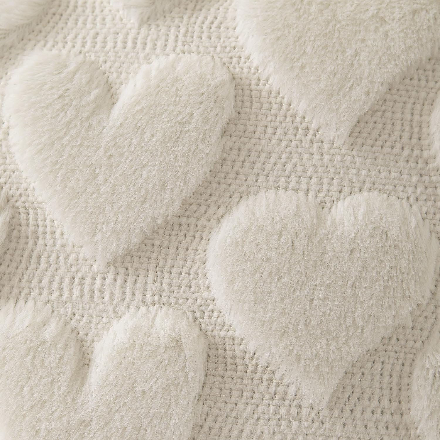 DFXSZ Valentines Pillow Covers 18x18 inch Set of 2 Valentines Day Decoration Cream White Heart Soft Plush Faux Fur Jacquard Throw Pillows for Bedroom Sofa Holiday Festivals Home Decor PTK017C18