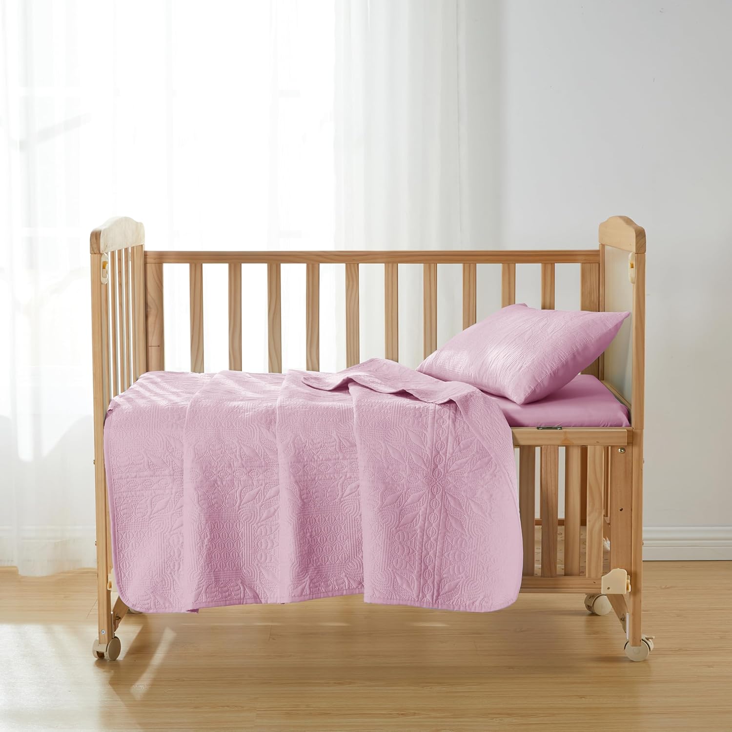 Clara Clark Toddler Bedding Set - All Season Toddler Quilts - 3 Piece Bedspread Coverlet Set - Ultra Soft and Breathable Kids Bedding - Grid Weave - Raspberry