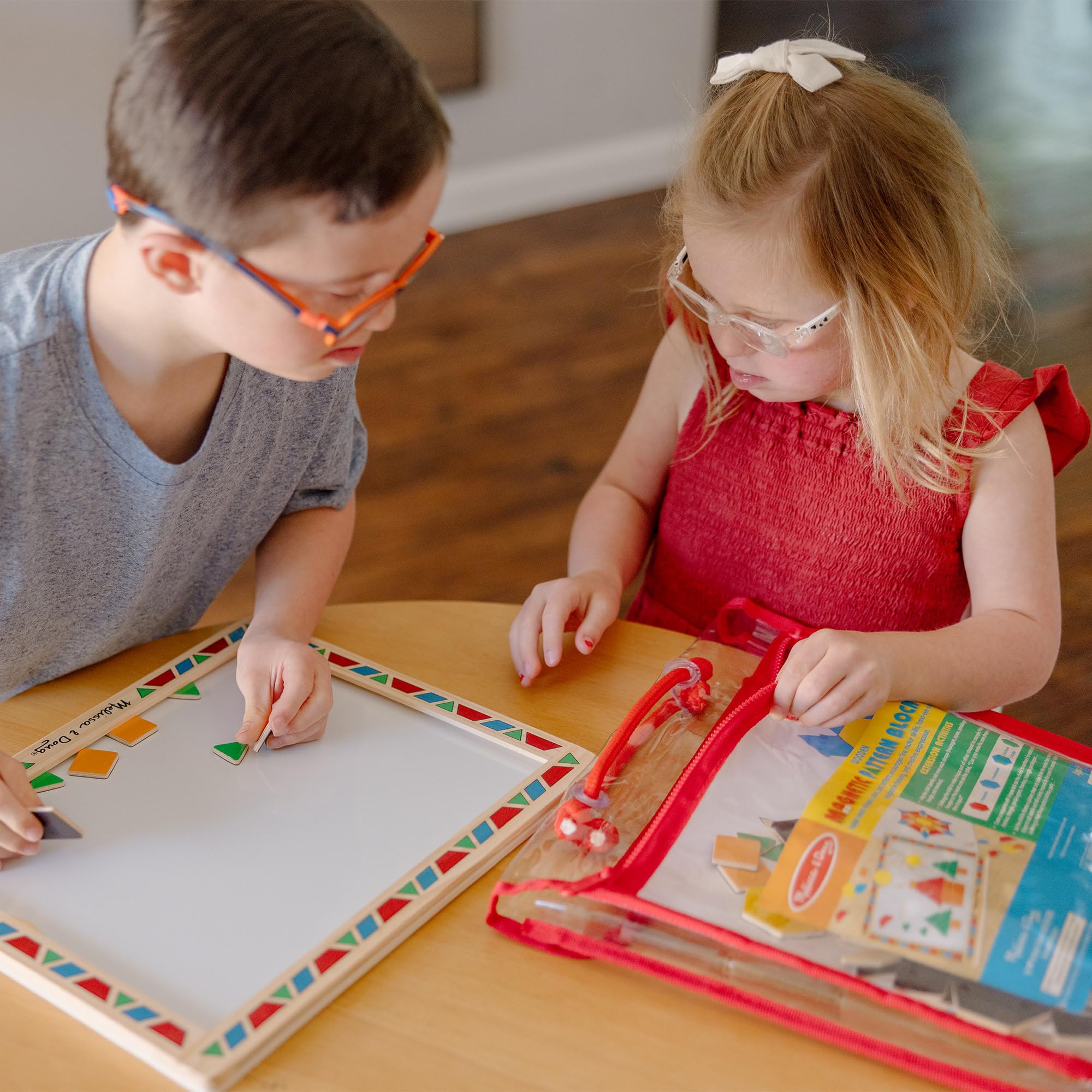 Melissa & Doug Magnetic Patern Block Kit Zabawka Edukacyjna, Wielokolorowy, Od 3 Lat