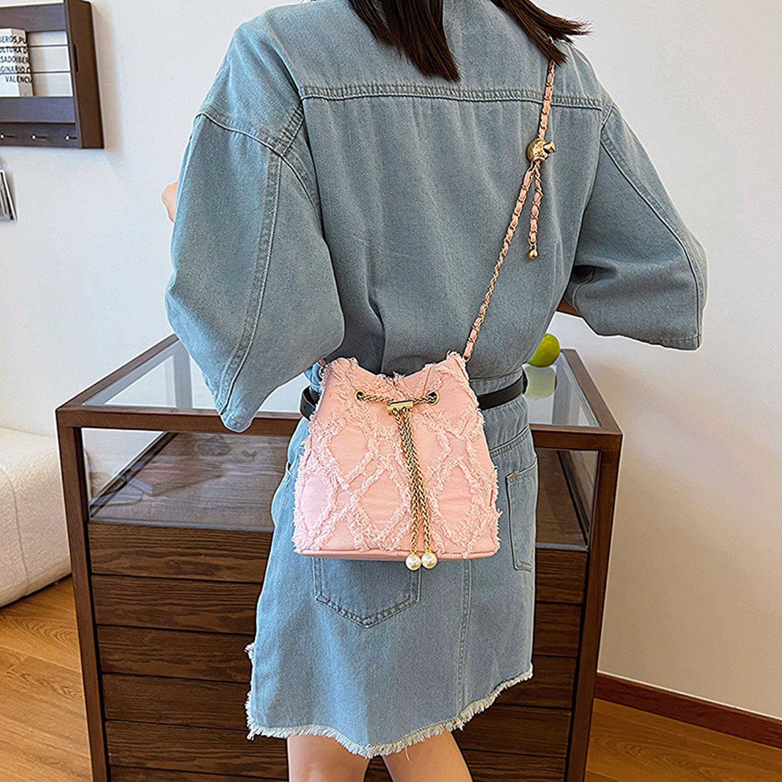 Mini borsa a tracolla da donna in denim con coulisse trapuntata con nappe invecchiate a forma di botte, borse a tracolla regalo