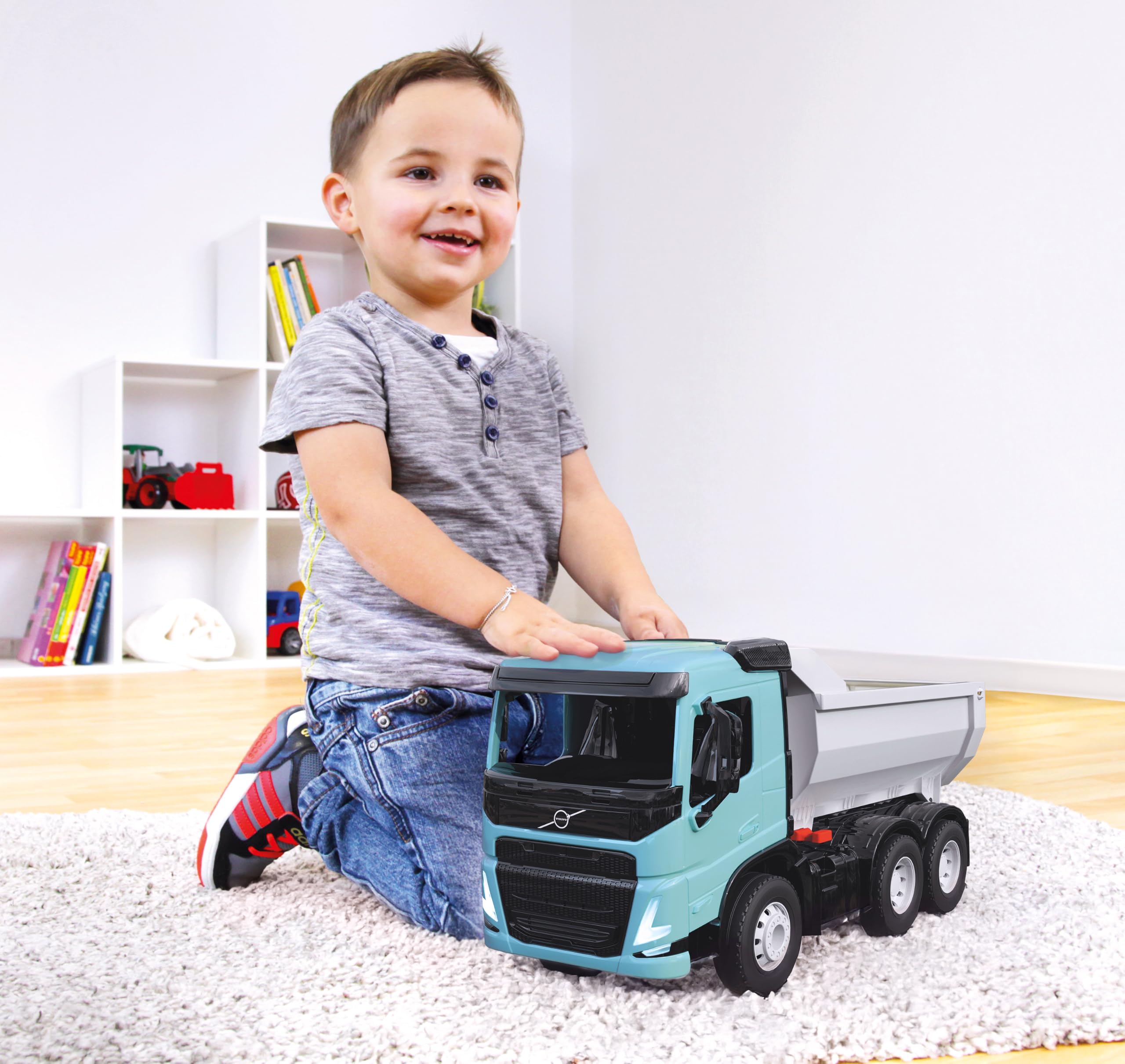 LENA - WORXX Camion ribaltabile Volvo FMX – Camion giocattolo da 45 cm con cassone ribaltabile bloccabile, 3 assi in acciaio, certificato TÜV, dai 3 anni, per interno ed esterno, Made in Europe