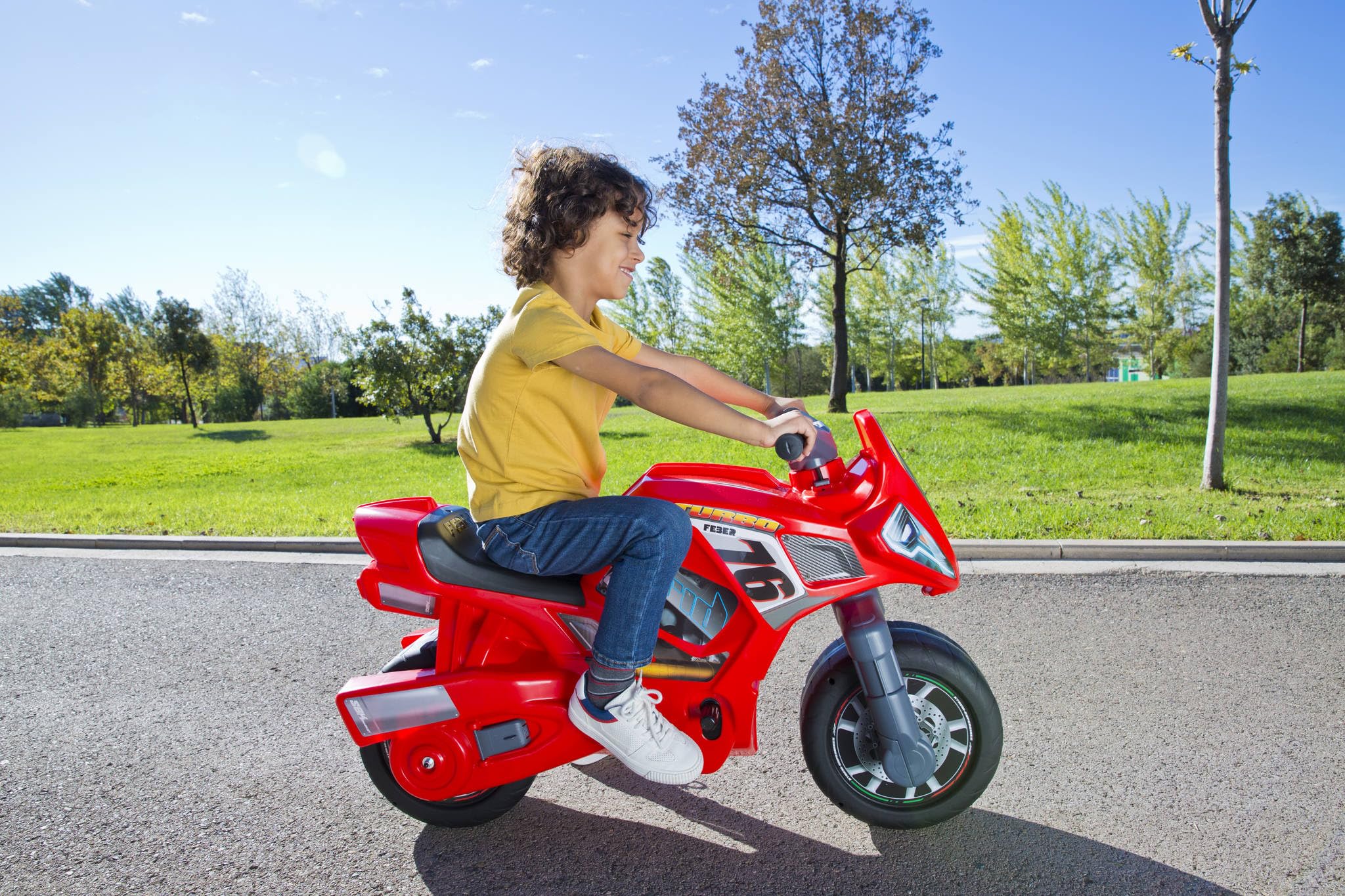 FEBER - Motofeber Turbo Hybrid 6V, Moto a Batteria e Primi Passi, per Bambini e Bambine a Partire dai 3 Anni, Famosa (800013781)